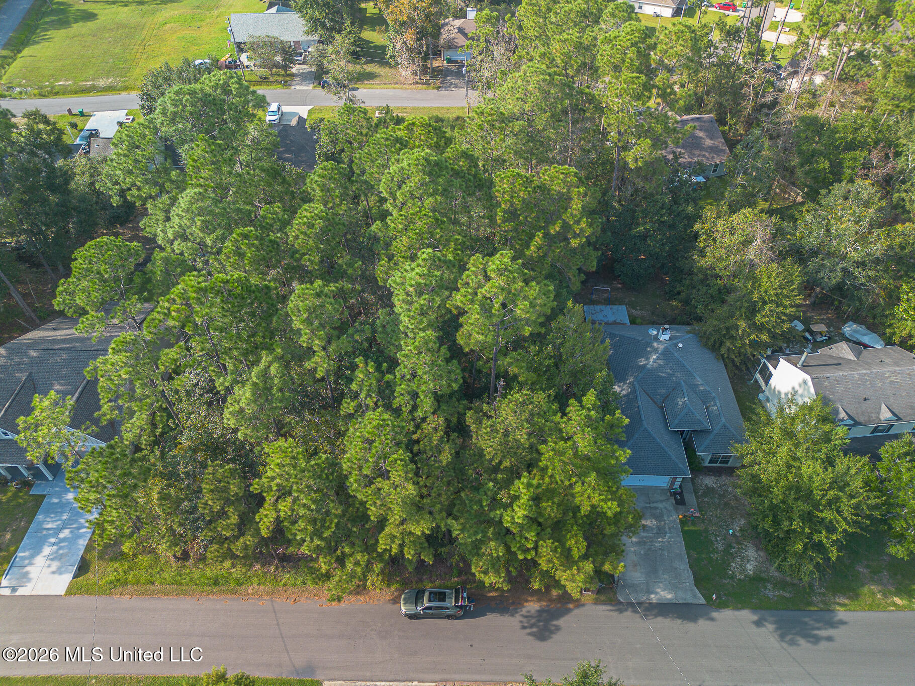 7446 Ieke Drive Property Photo 7