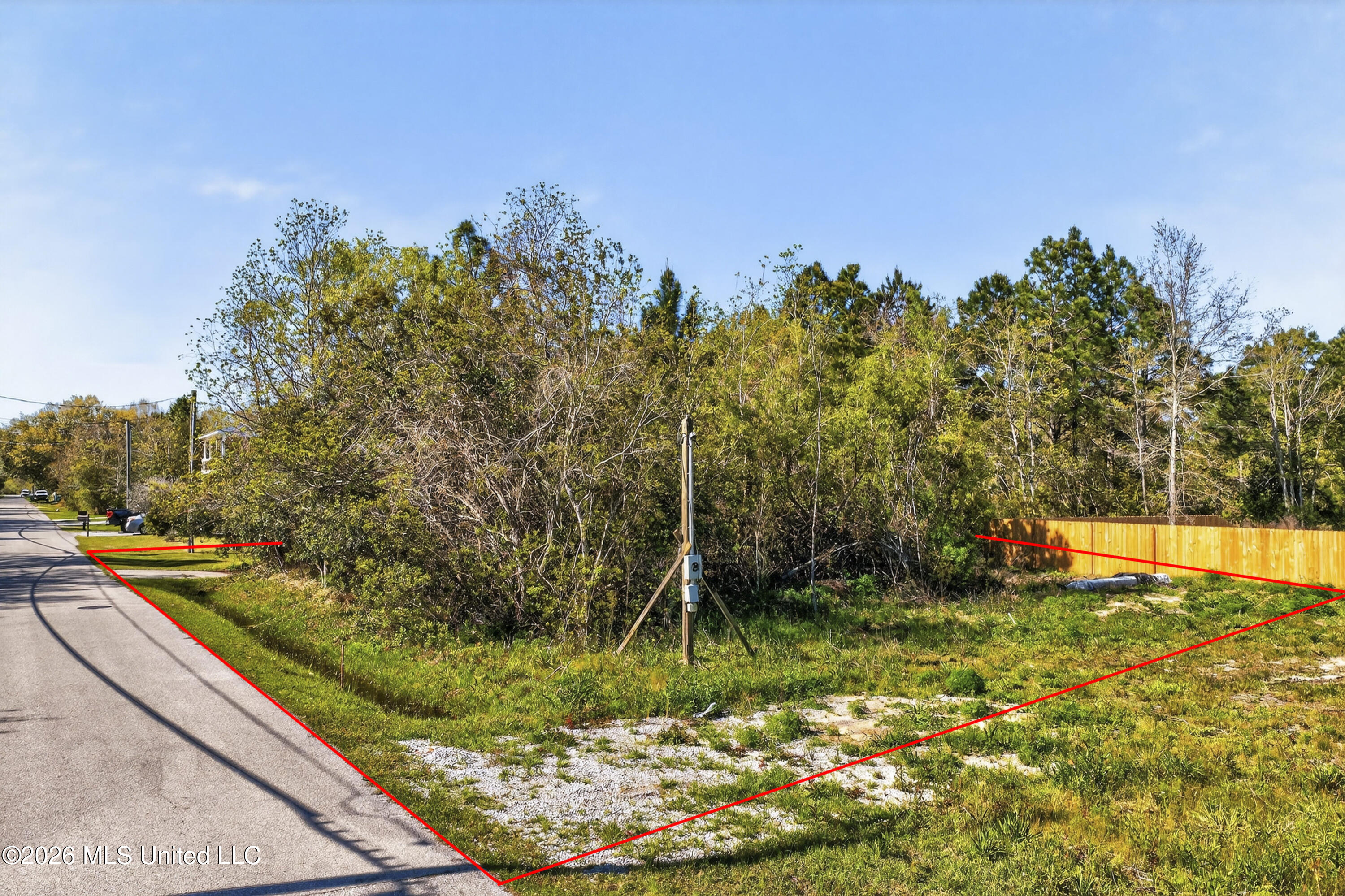 222 Pine Ridge Drive Property Photo 1