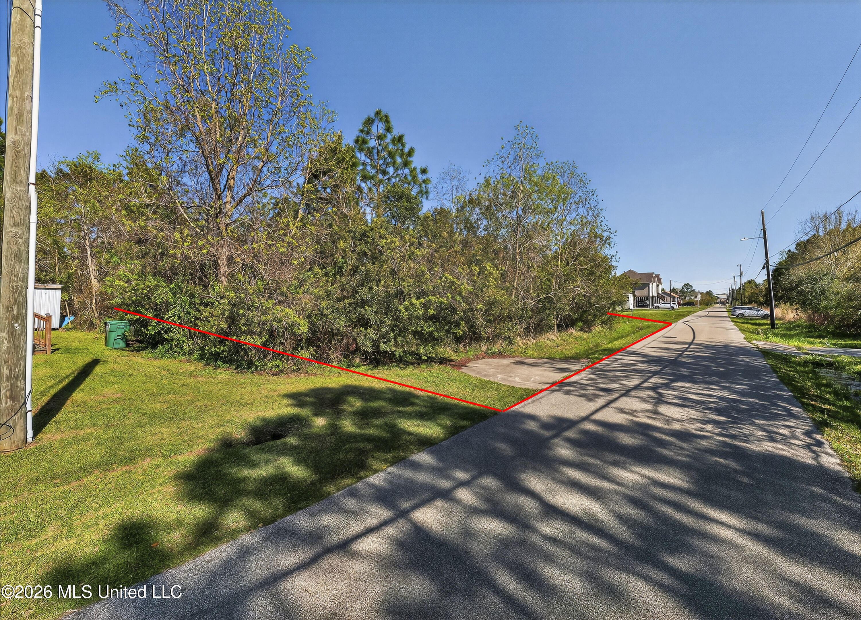 222 Pine Ridge Drive Property Photo 2
