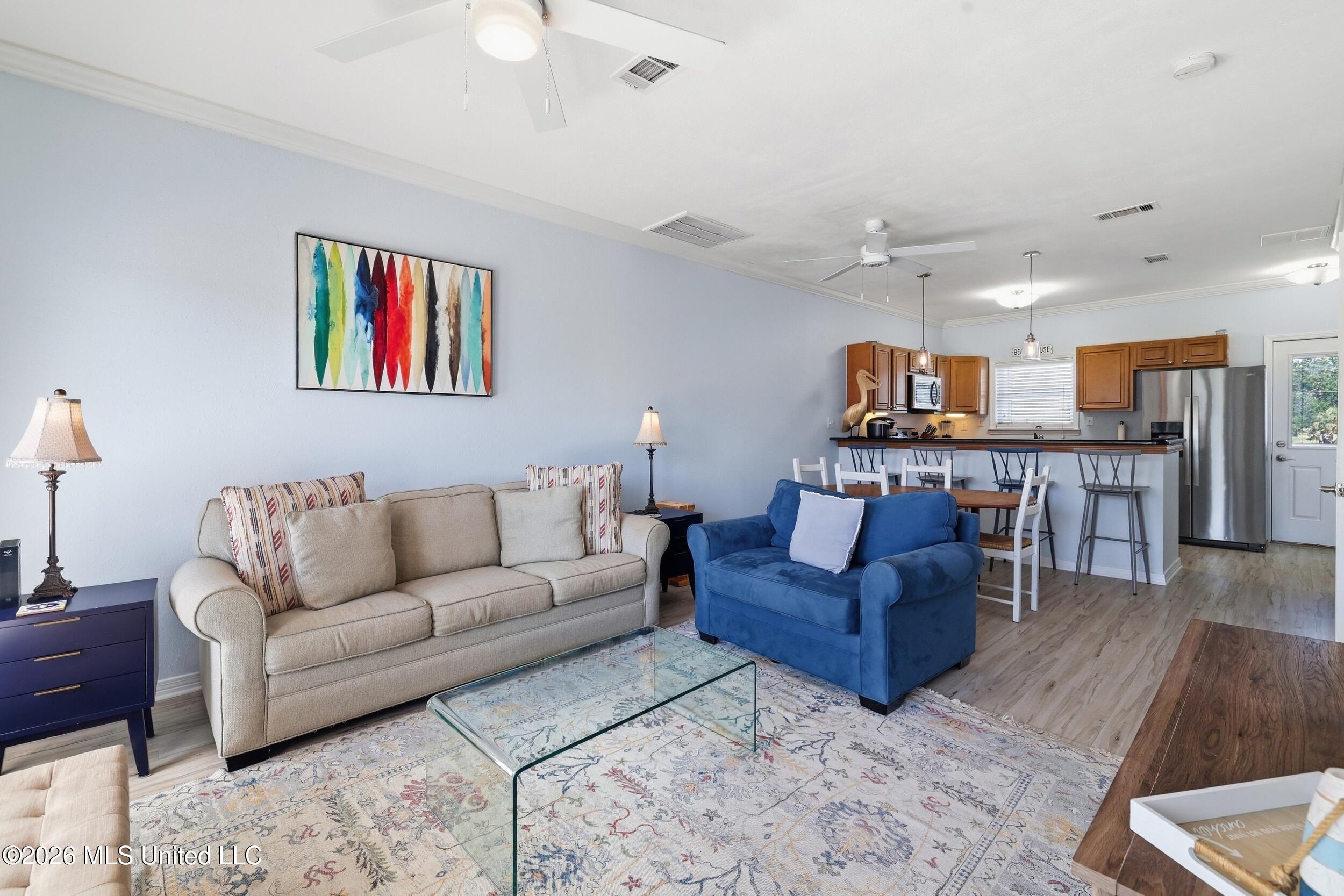 548 Beach Boulevard Property Photo 4