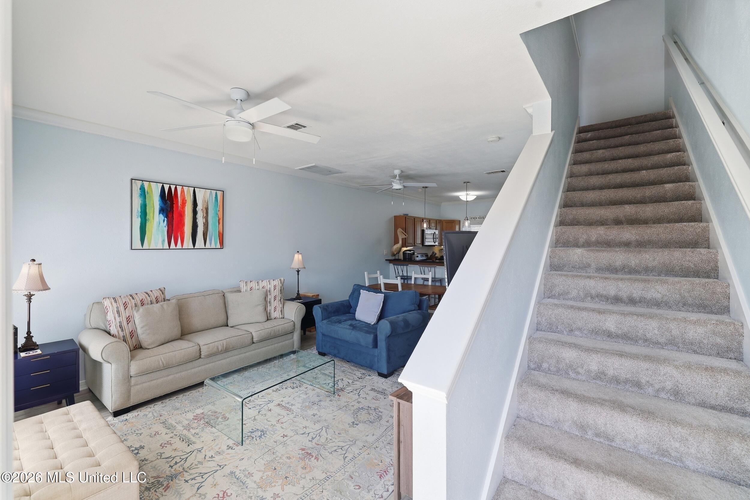 548 Beach Boulevard Property Photo 7