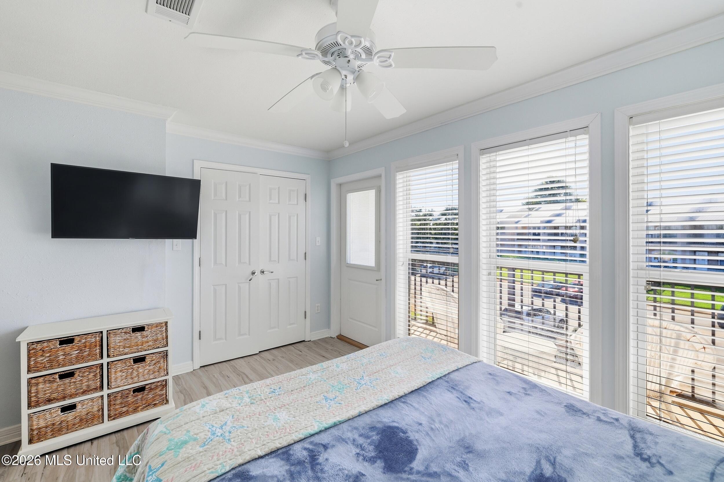 548 Beach Boulevard Property Photo 14
