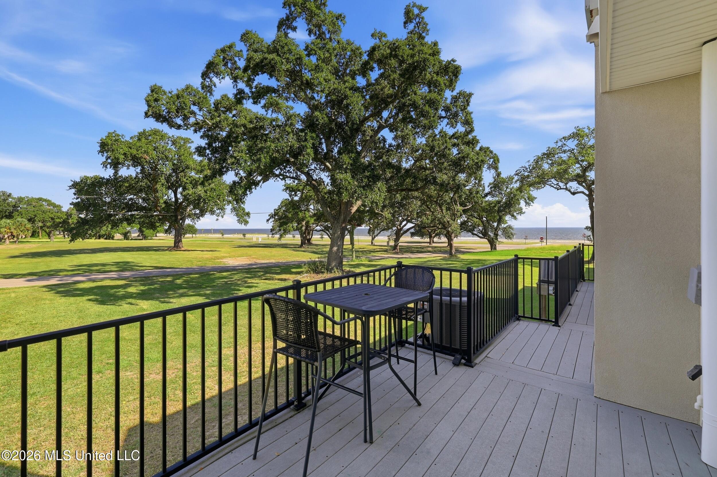 548 Beach Boulevard Property Photo 20