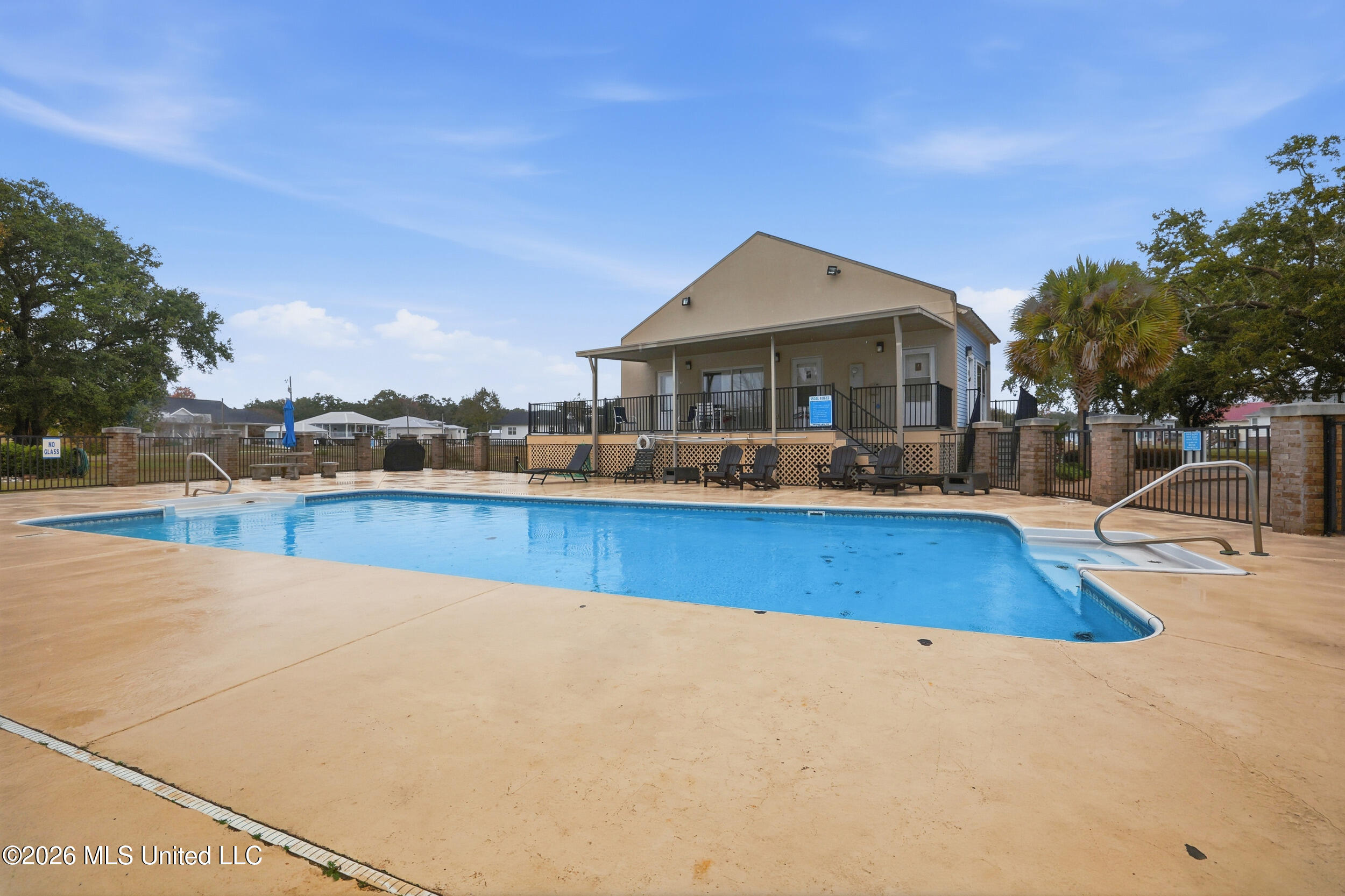548 Beach Boulevard Property Photo 25