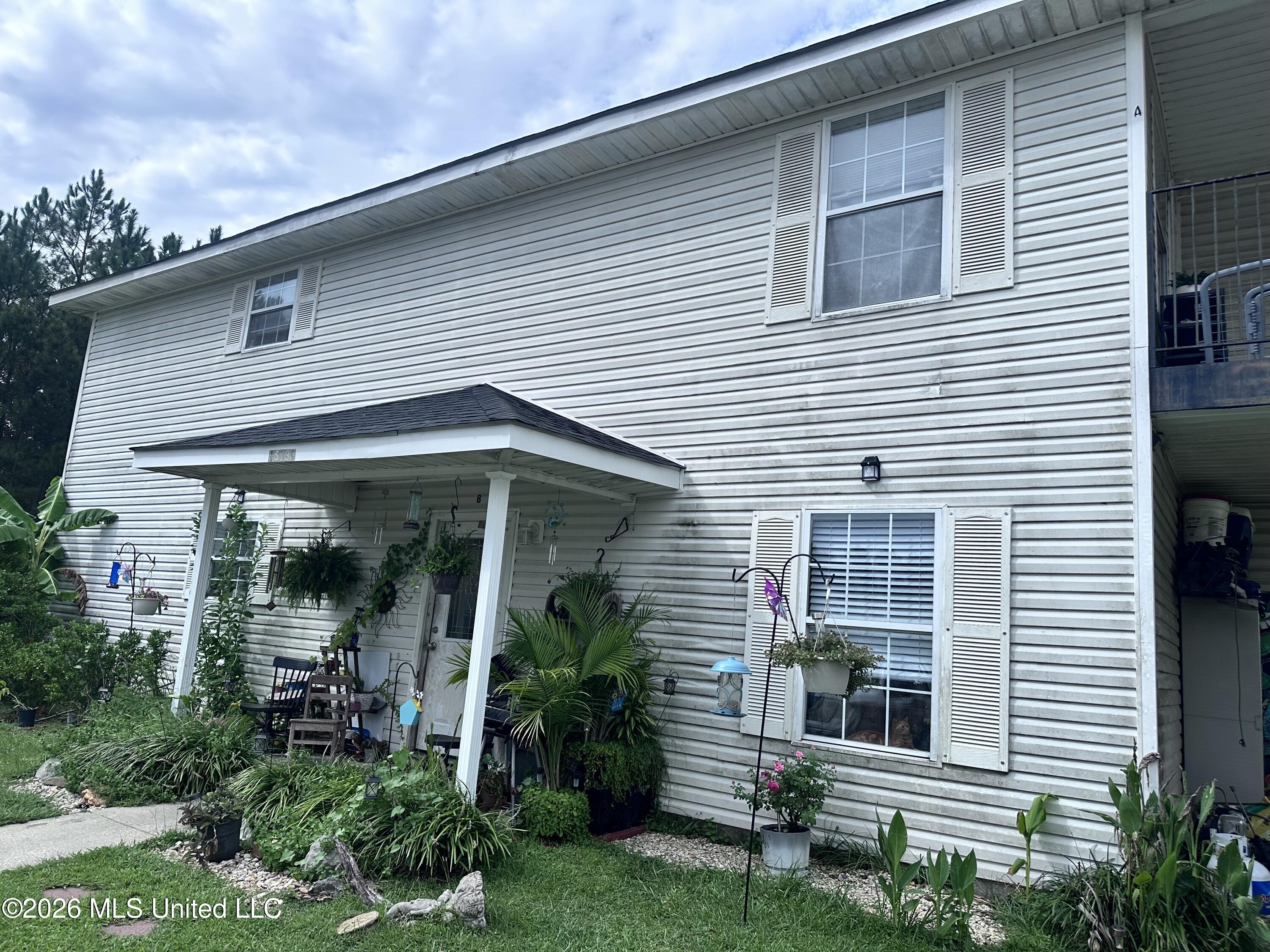15139 Deer Creek Drive Property Photo 1