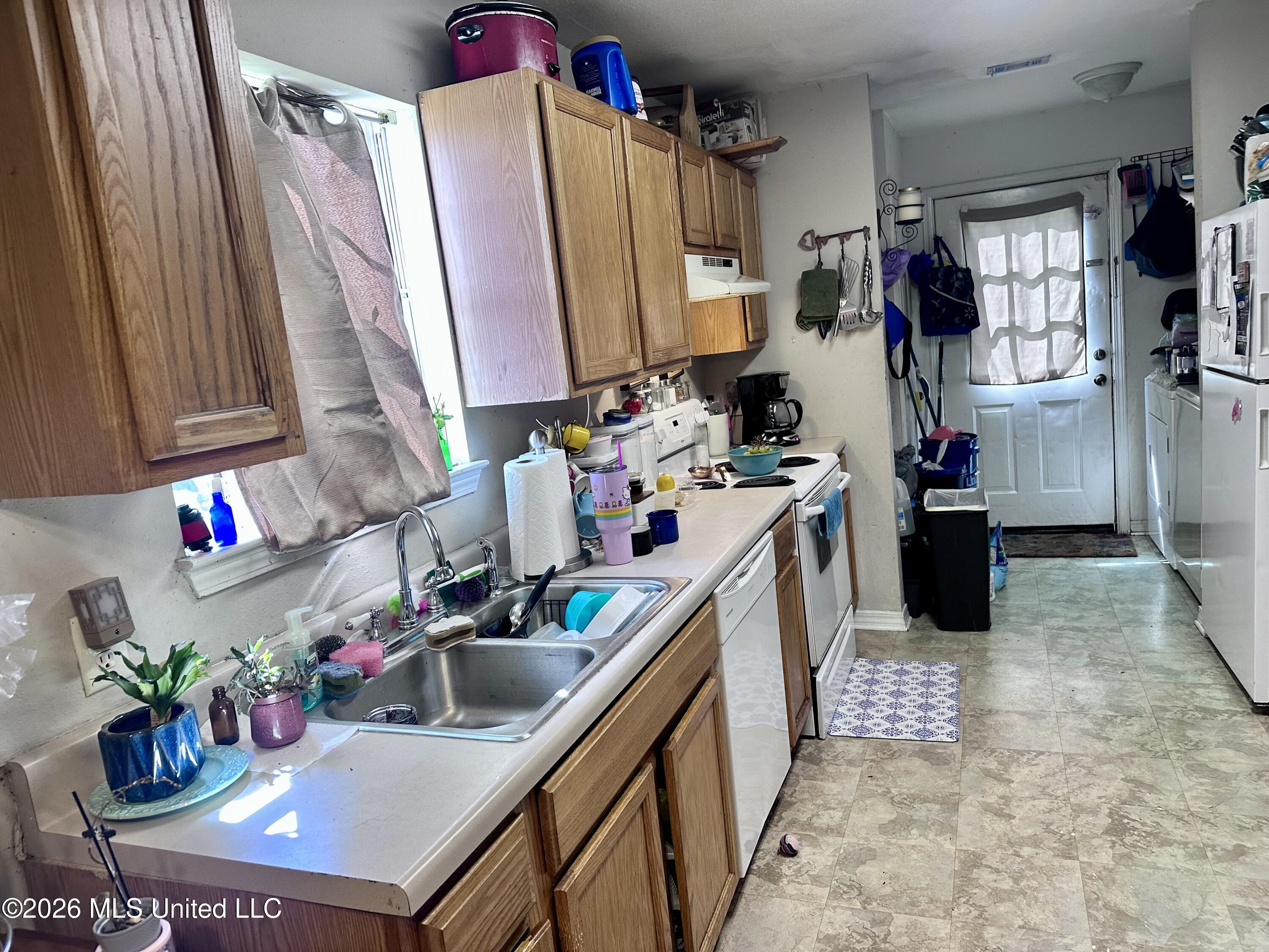 15139 Deer Creek Drive Property Photo 6
