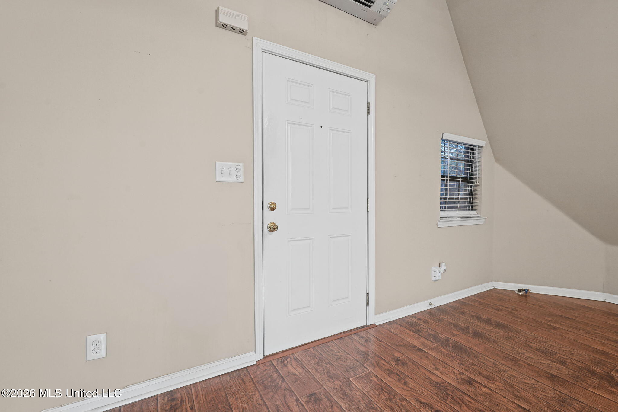 1369 Peavine Road Property Photo 5