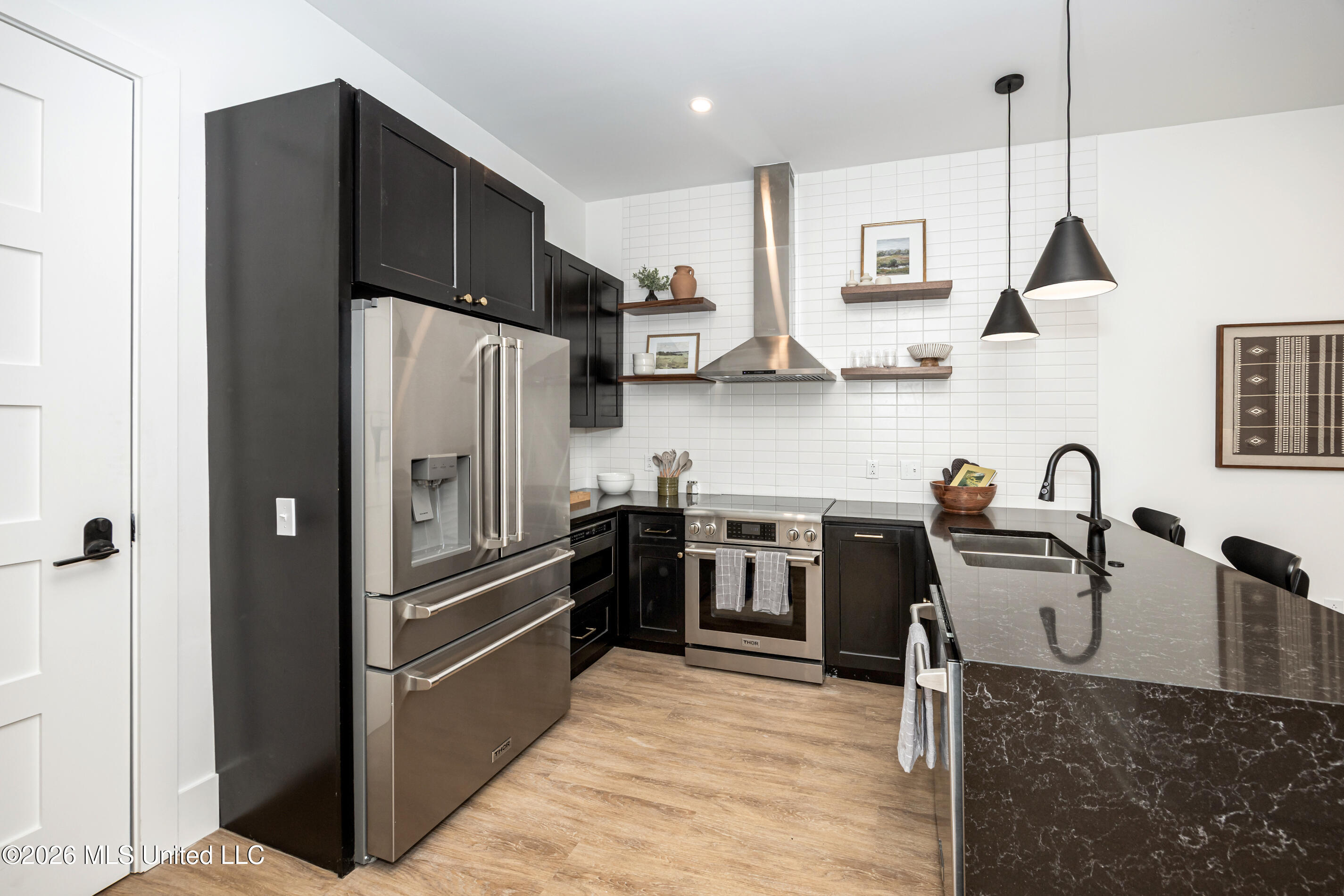 1515 Government Street Property Photo 5