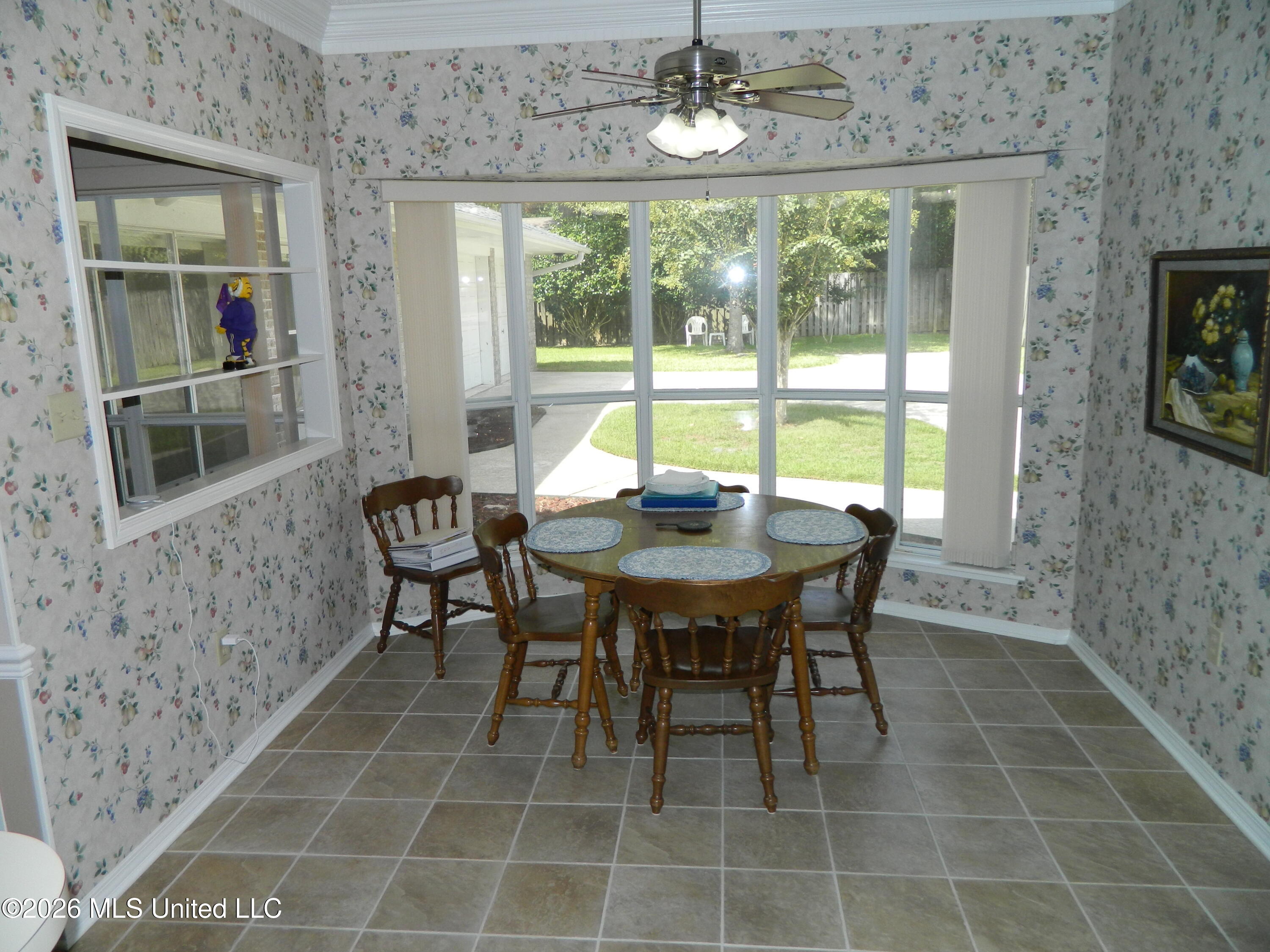 7929 Hilo Way Property Photo 9