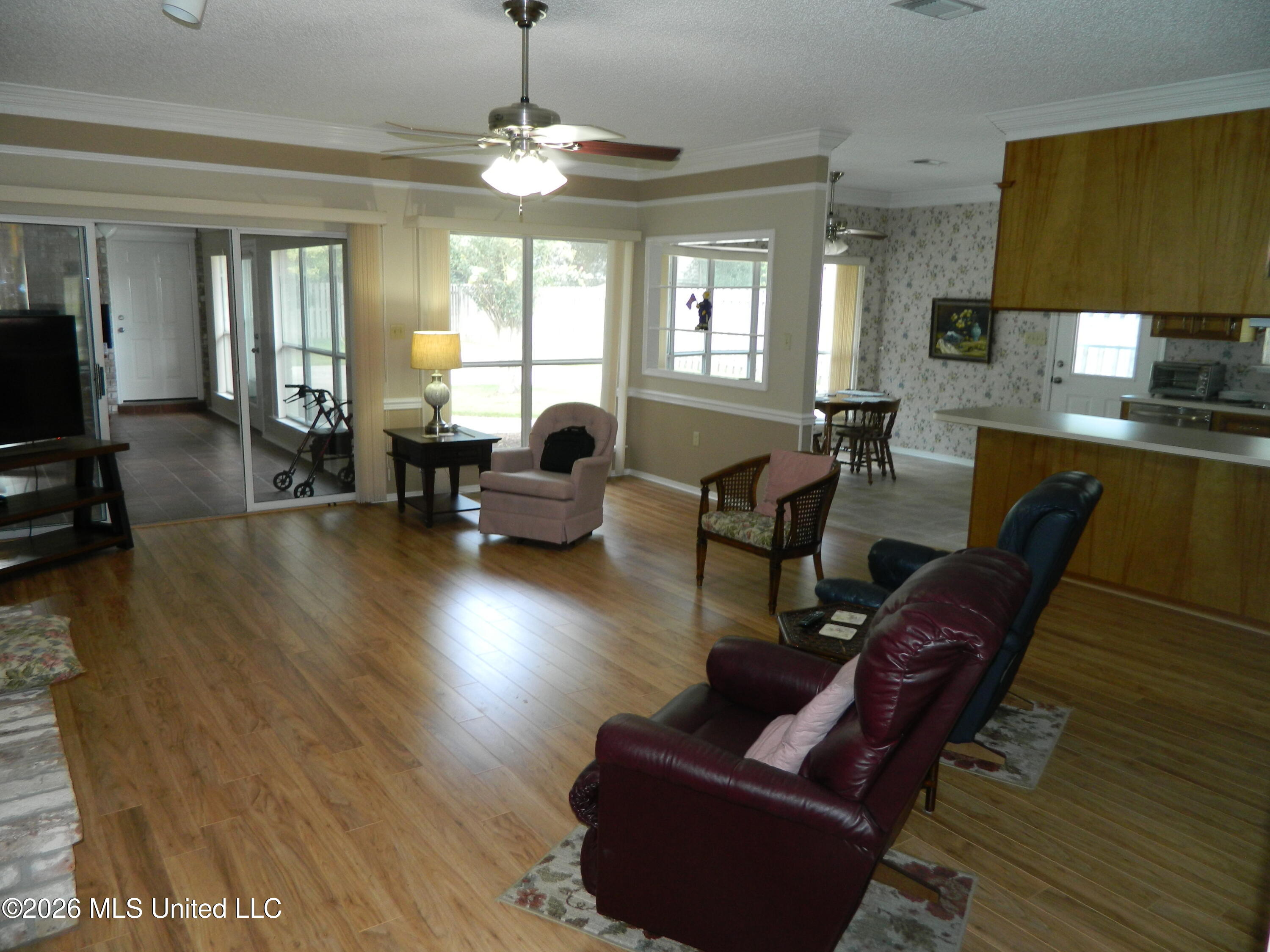 7929 Hilo Way Property Photo 19