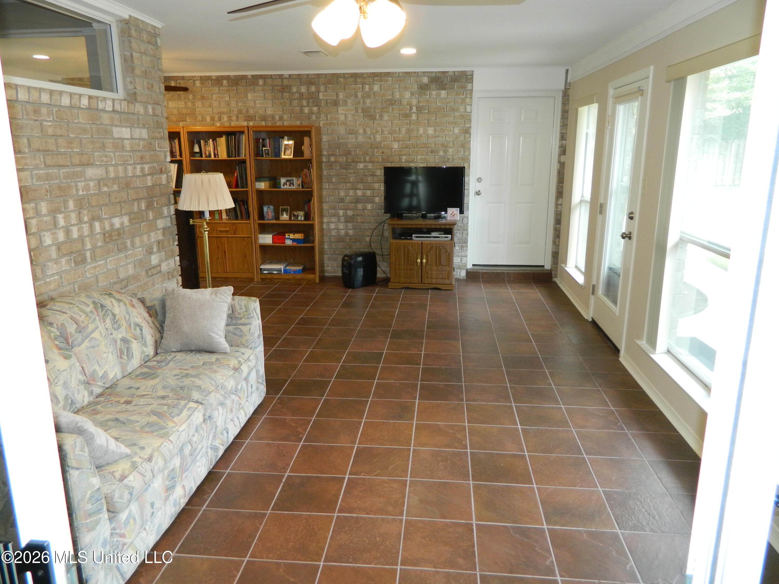 7929 Hilo Way Property Photo 22