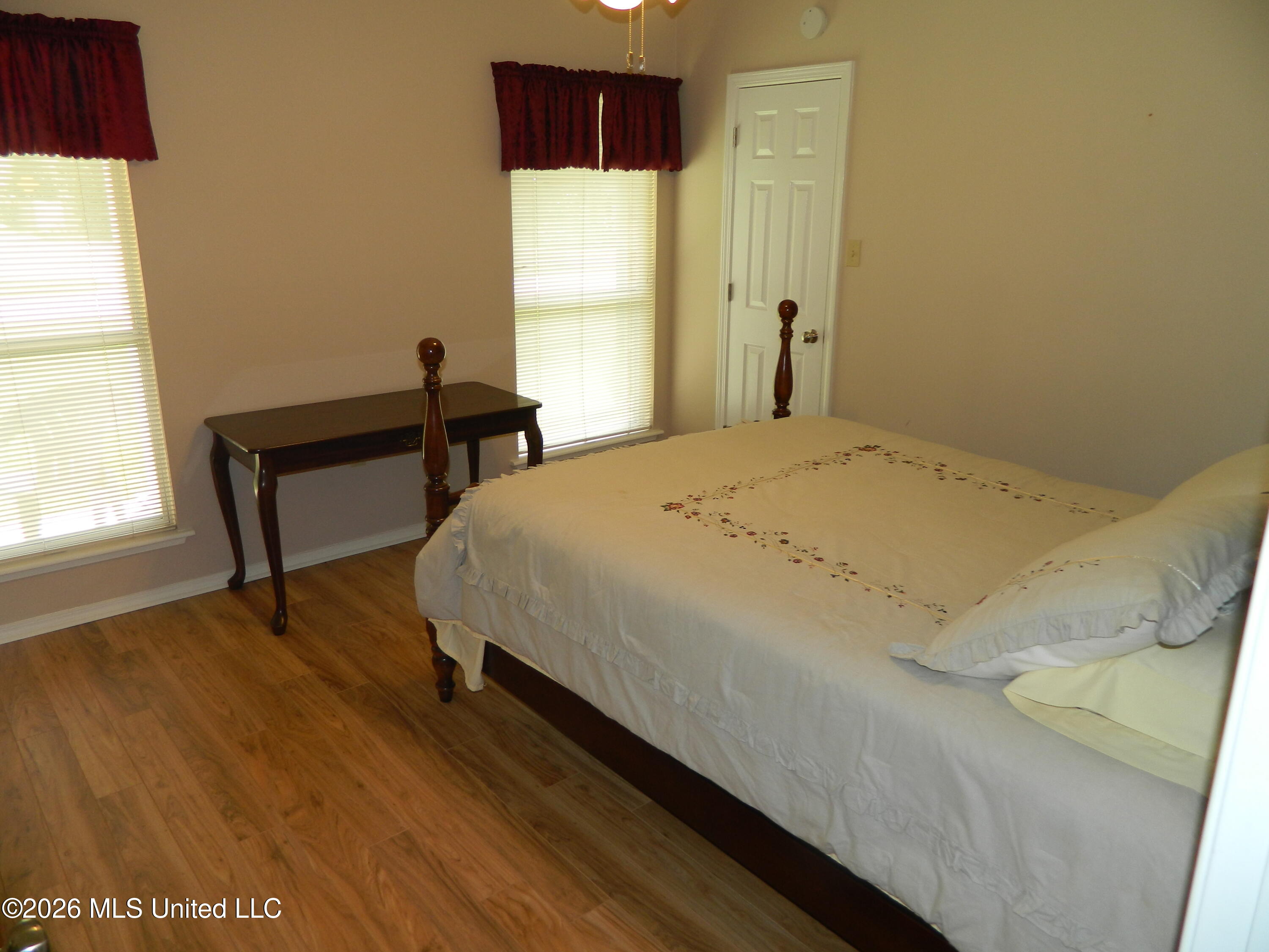 7929 Hilo Way Property Photo 33