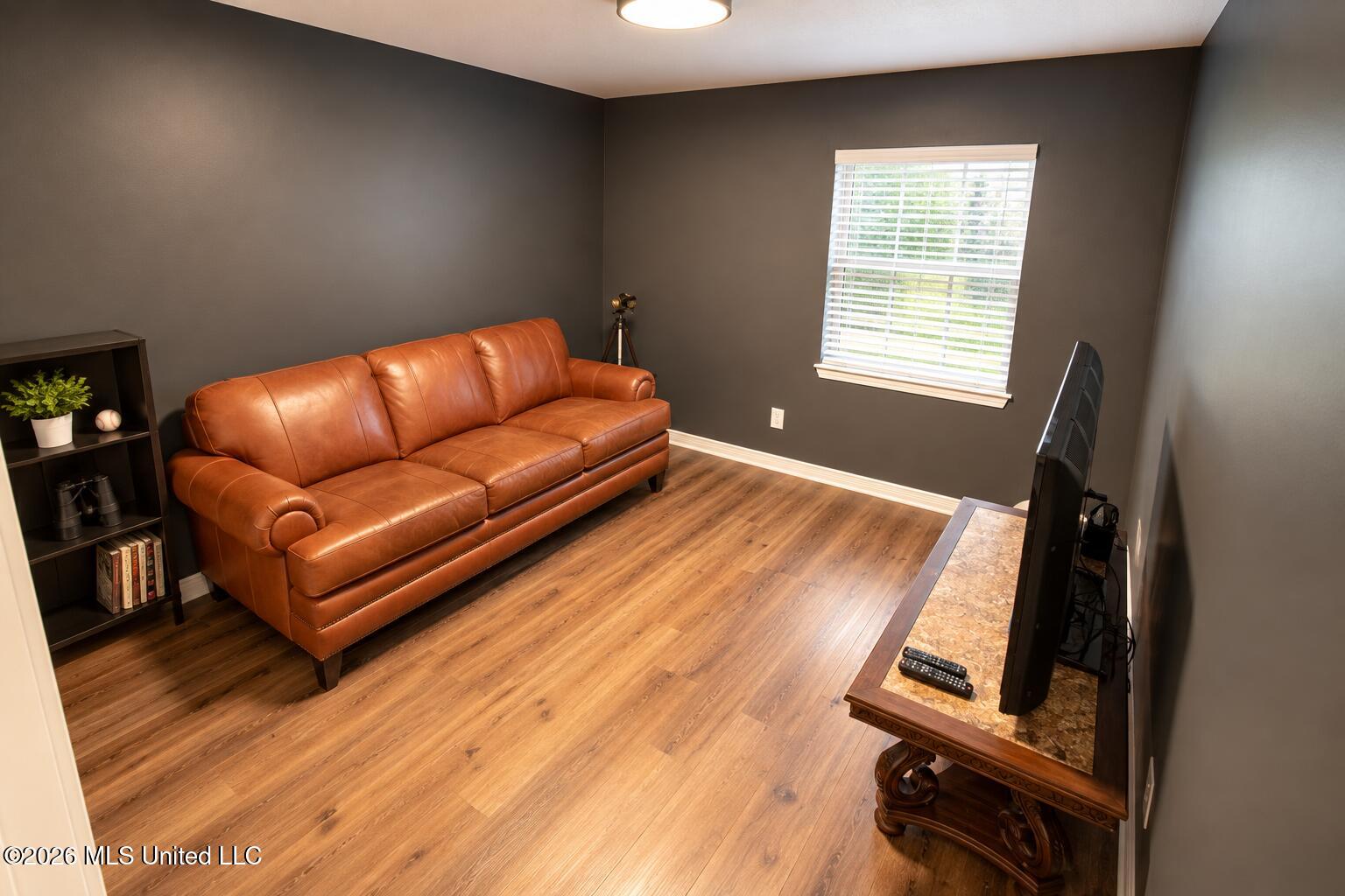 2184 Baywood Drive Property Photo 7
