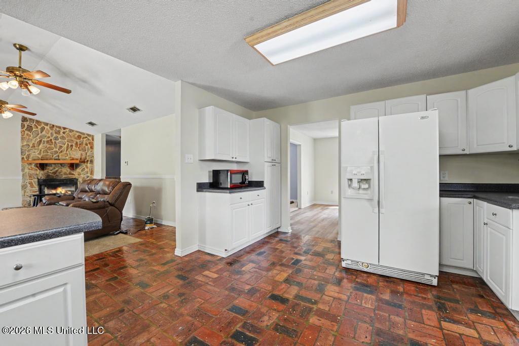 25409 Ramie Farm Road Property Photo 9