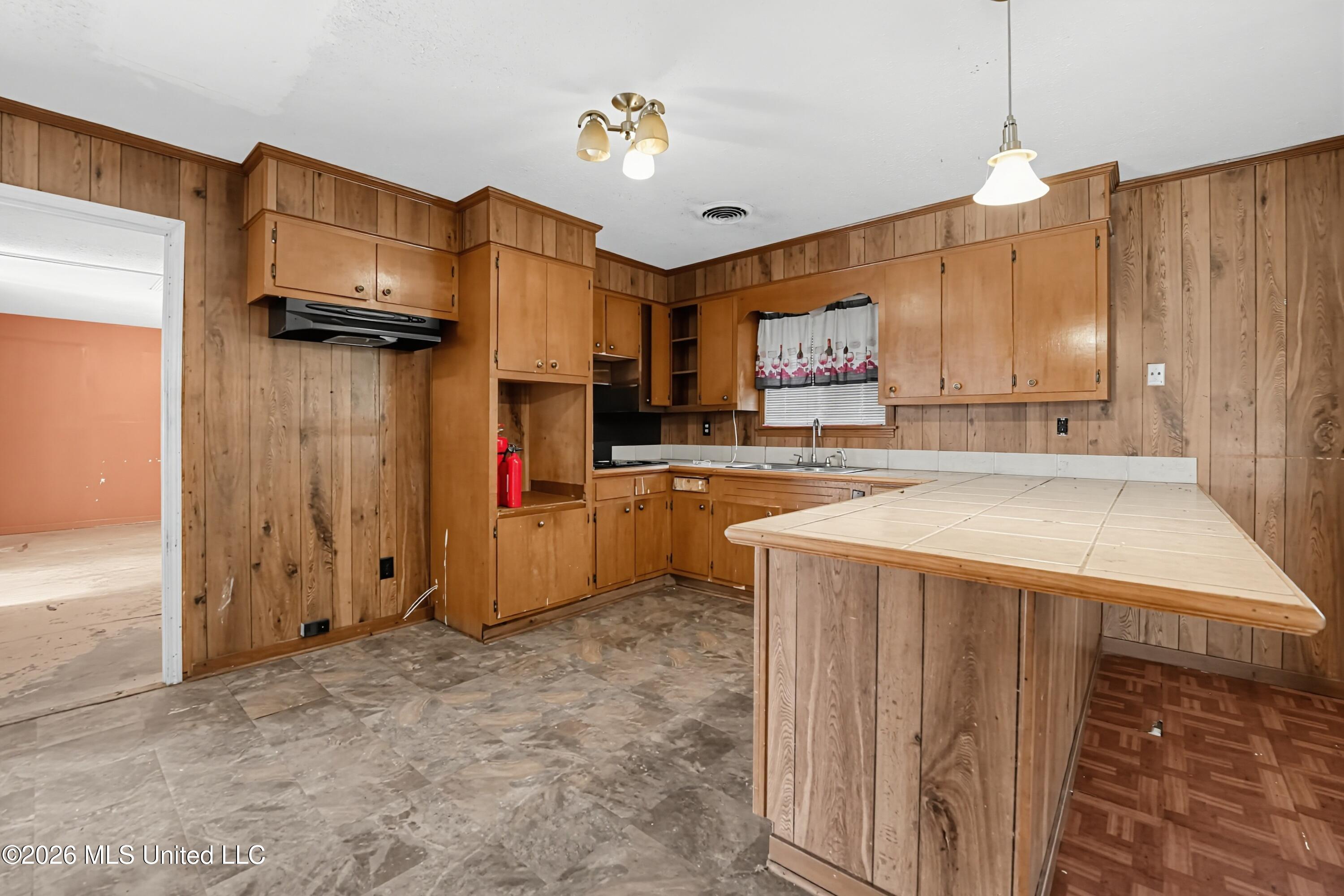 3119 Bienville Drive Property Photo 6