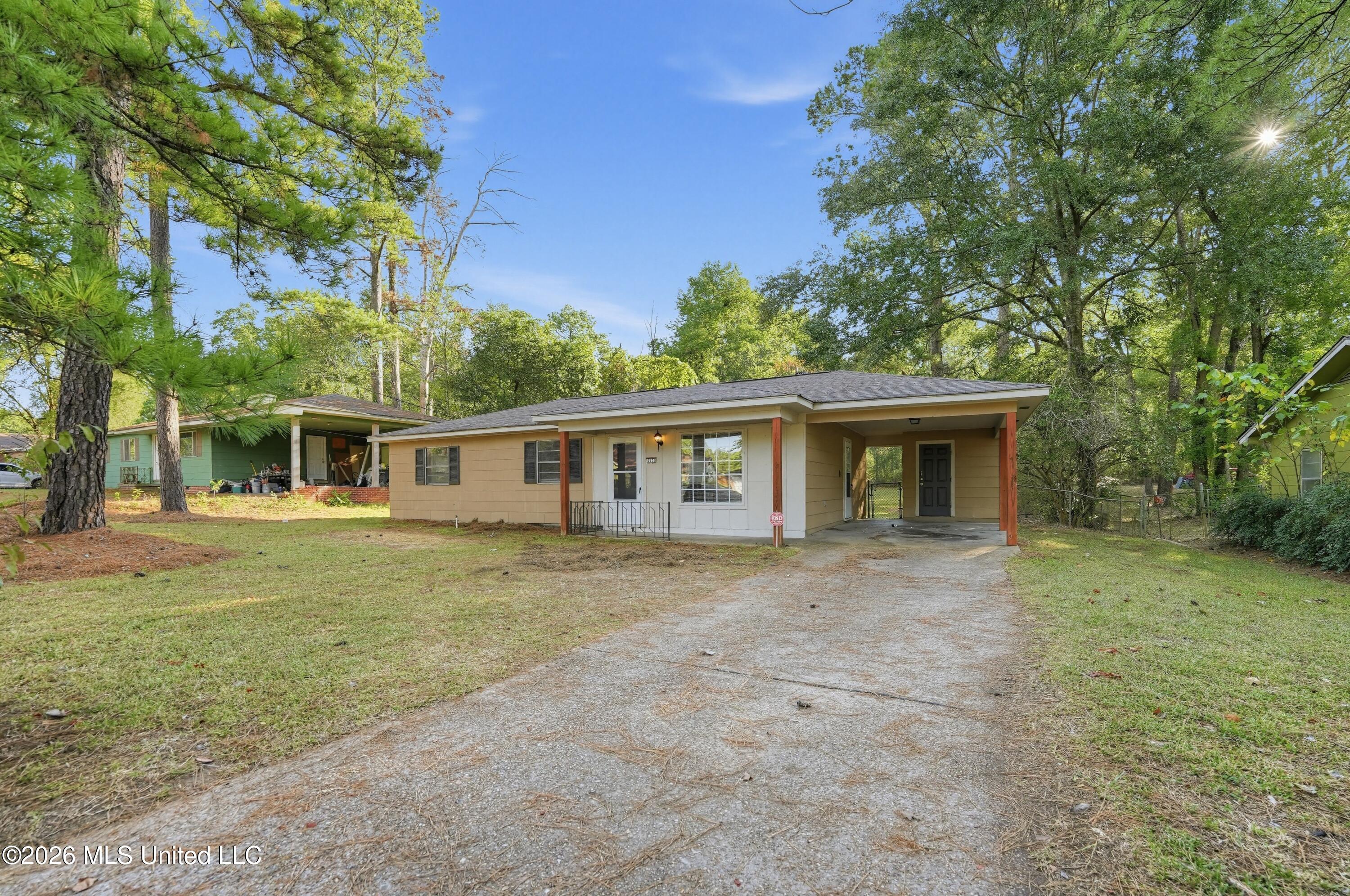 3976 Rainey Road Property Photo 1