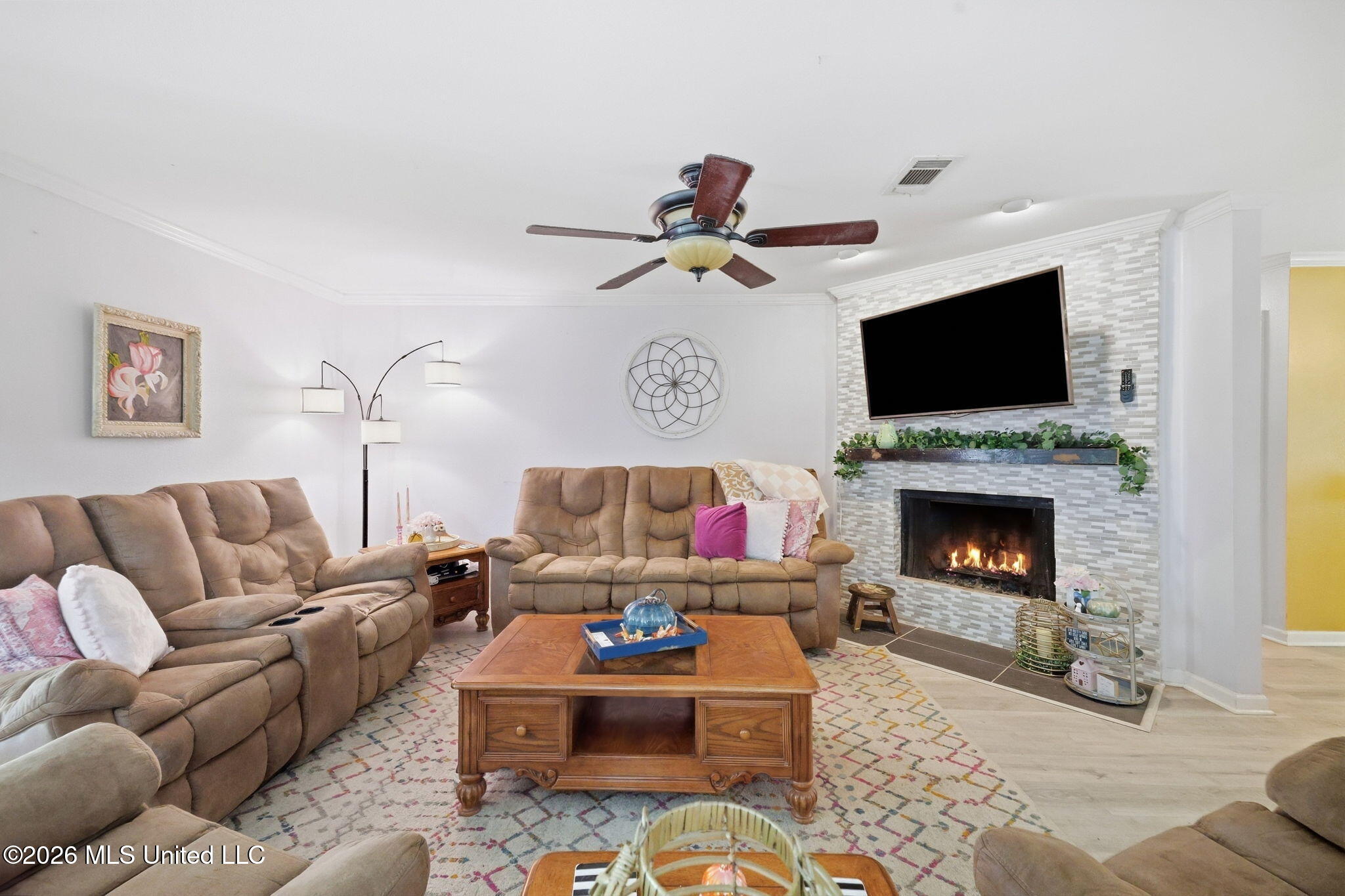 105 Johnson Street Property Photo 11