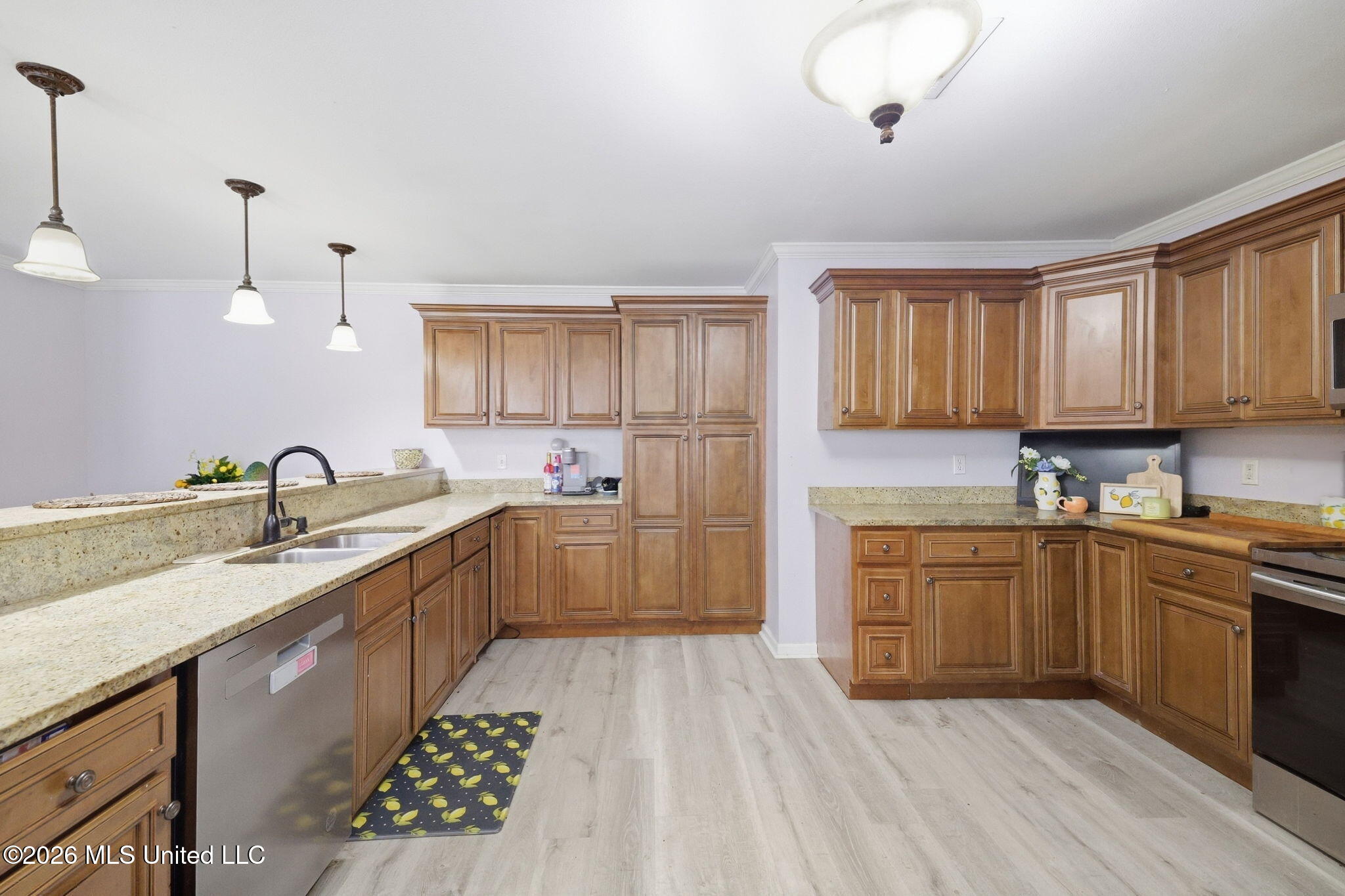 105 Johnson Street Property Photo 17