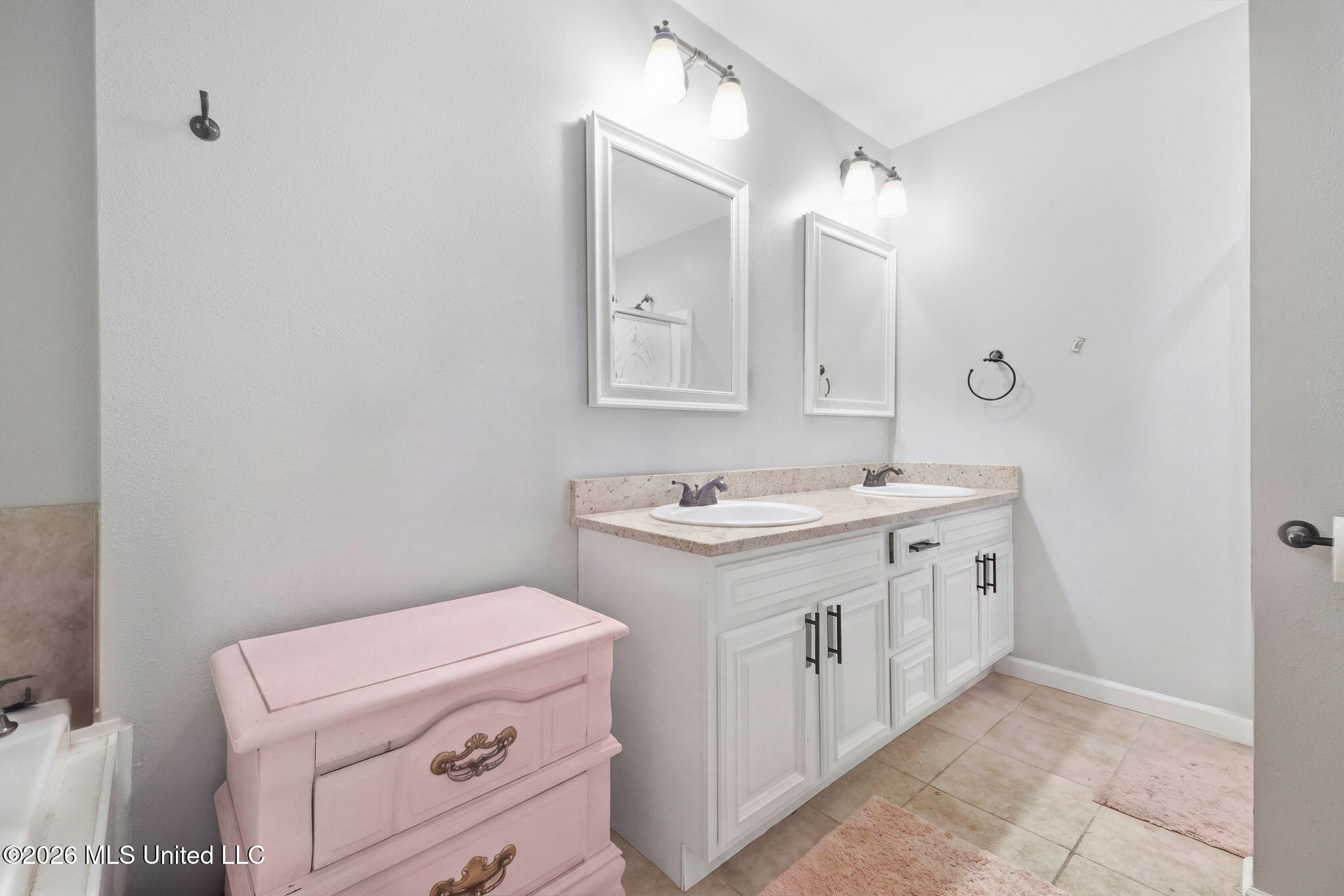105 Johnson Street Property Photo 25