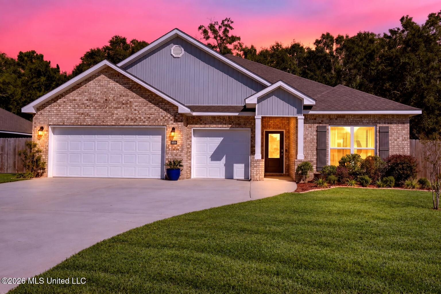 5000 Sand Dollar Drive Property Photo 1