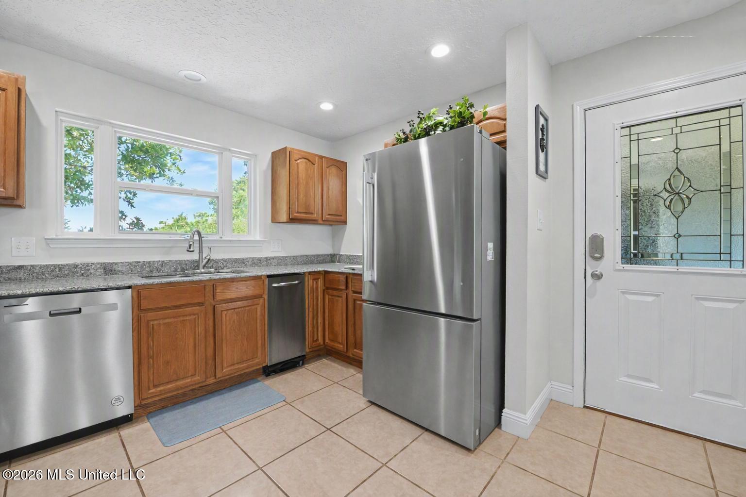 8217 Belle Fontaine Drive Property Photo 12