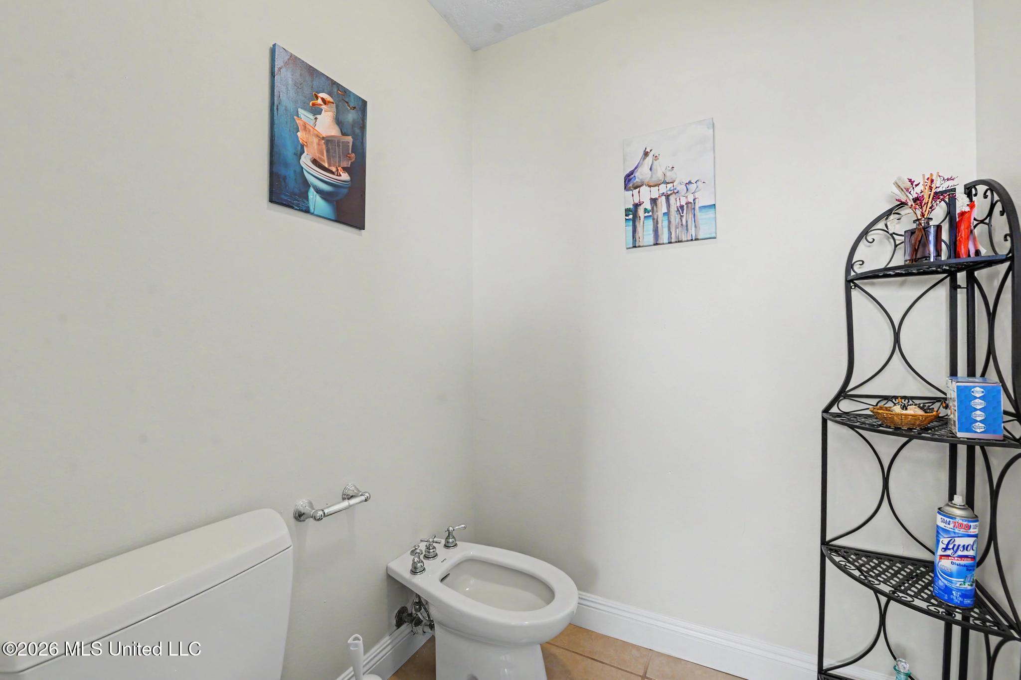 8217 Belle Fontaine Drive Property Photo 21