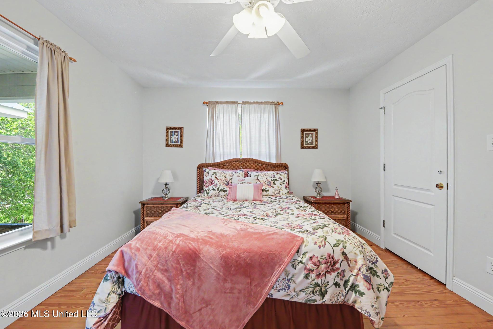 8217 Belle Fontaine Drive Property Photo 24