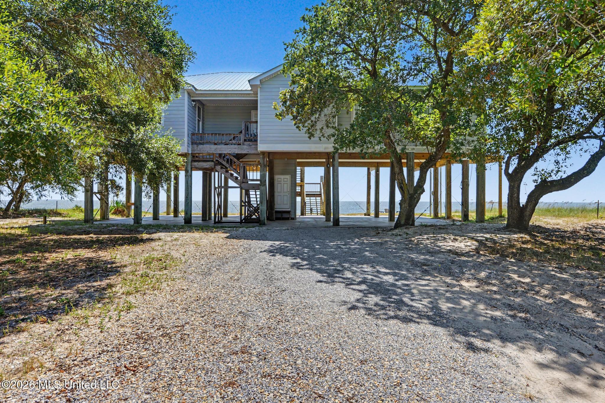 8217 Belle Fontaine Drive Property Photo 35