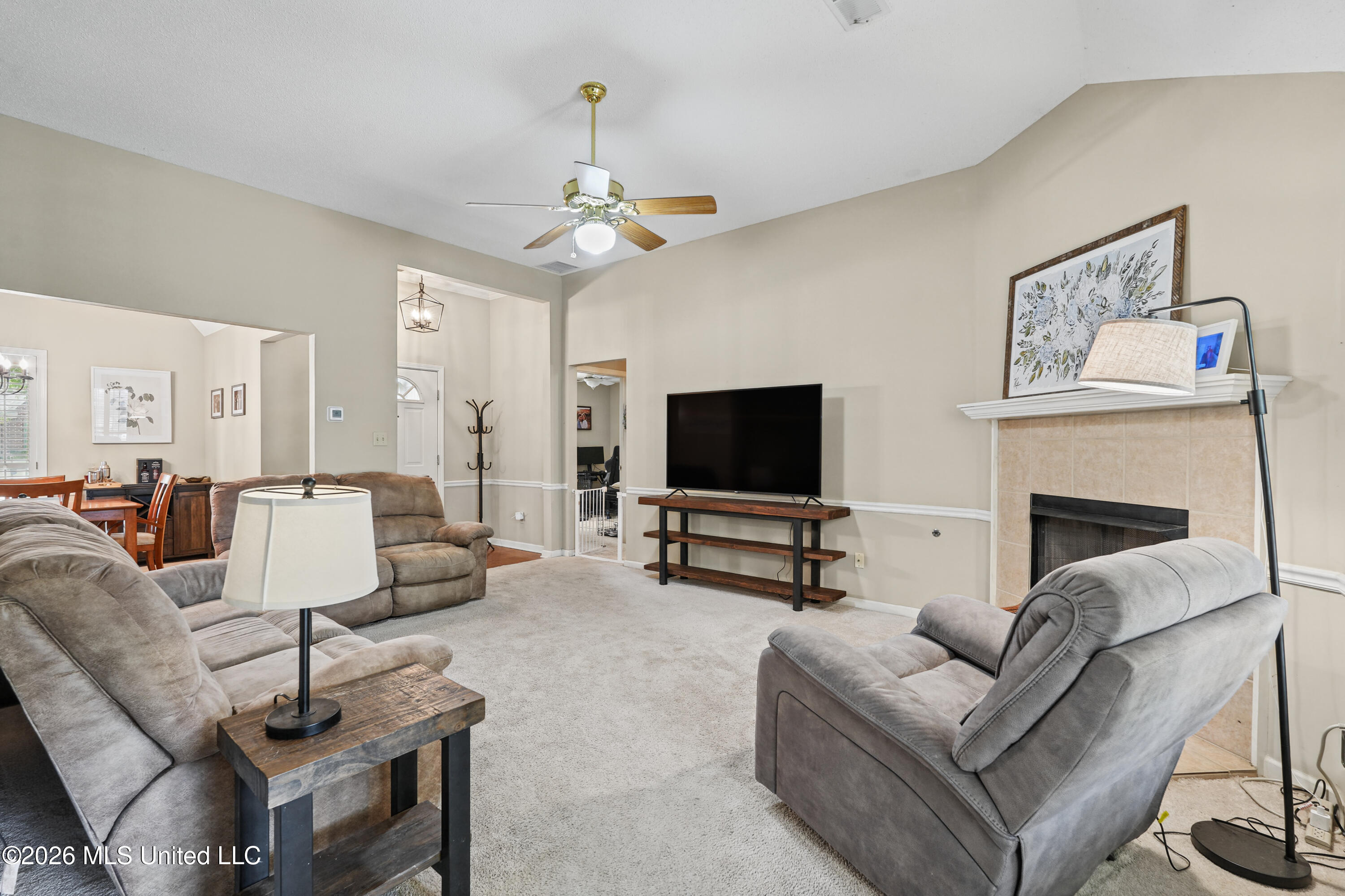 9102 Travis Drive Property Photo 6