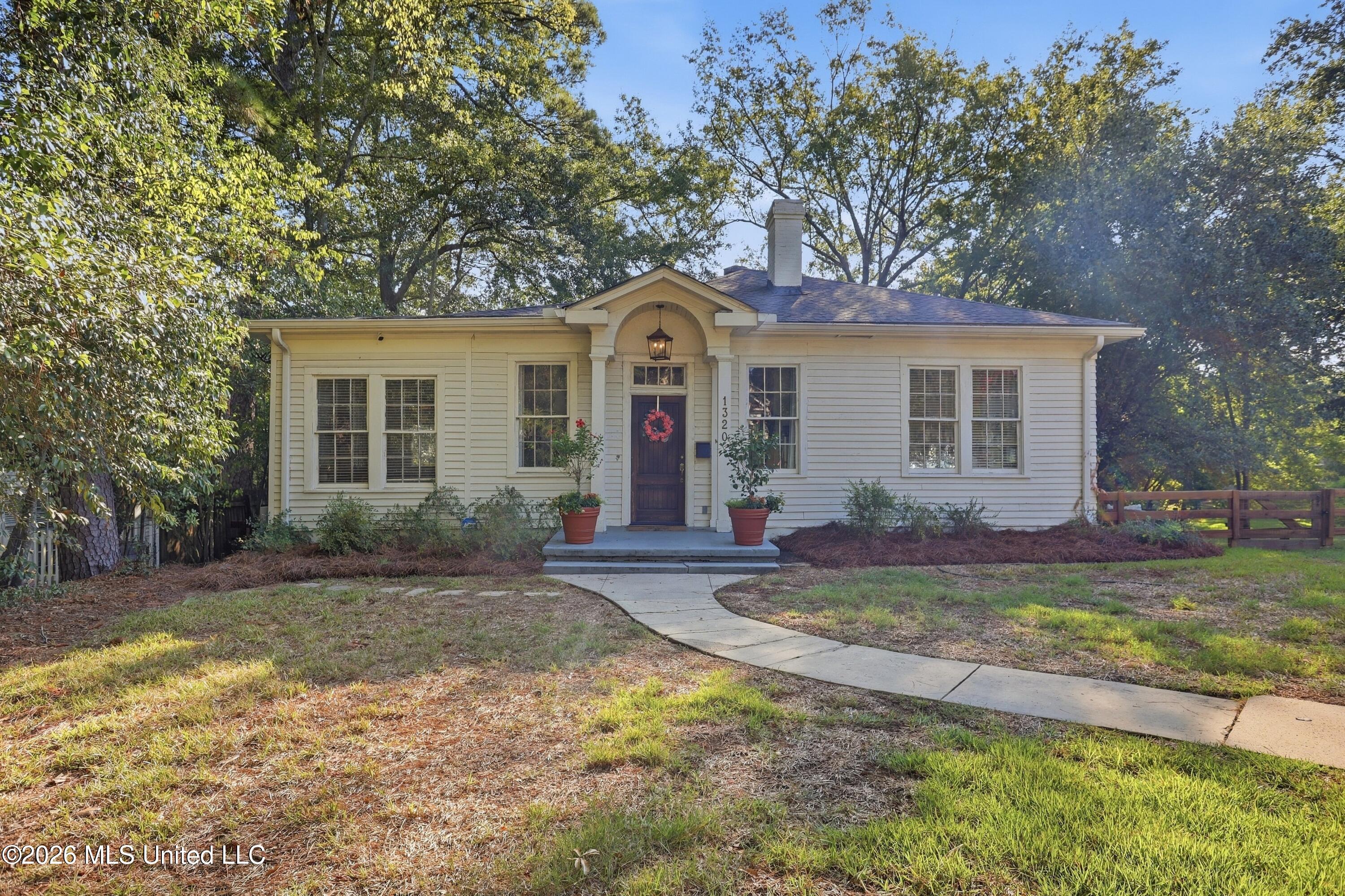 1320 Saint Ann Street Property Photo 2