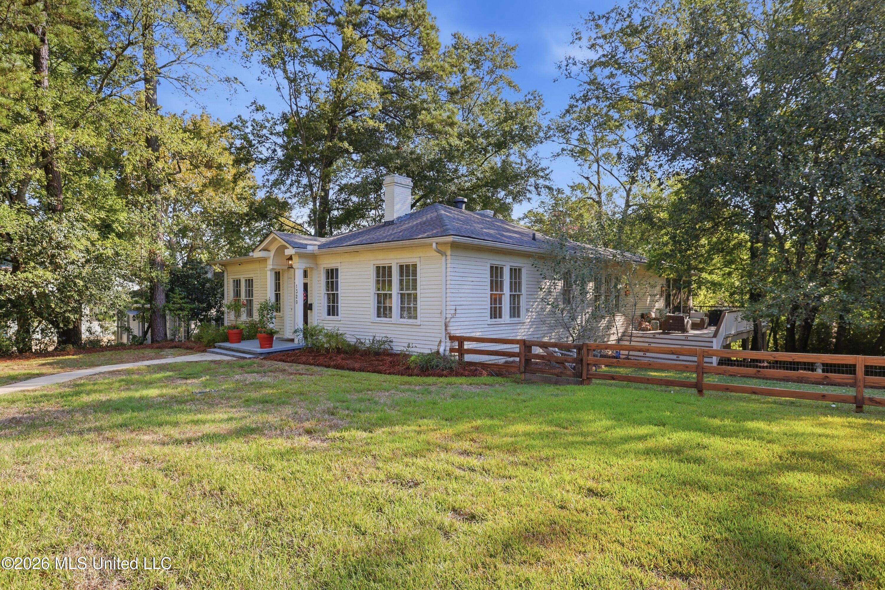 1320 Saint Ann Street Property Photo 21