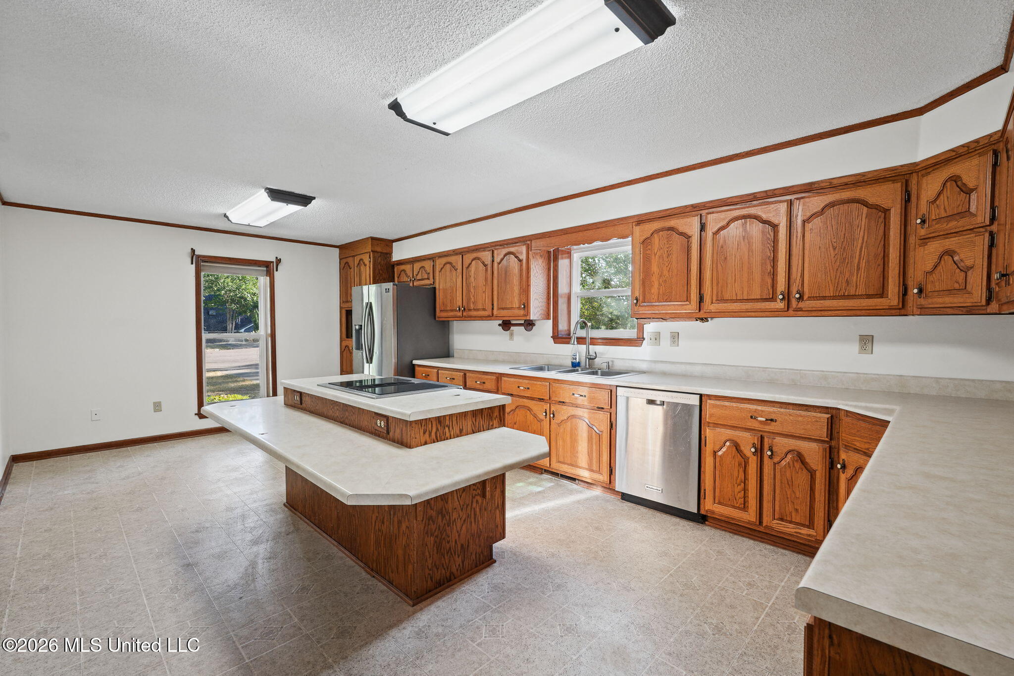 8825 Cypress Cove Property Photo 4