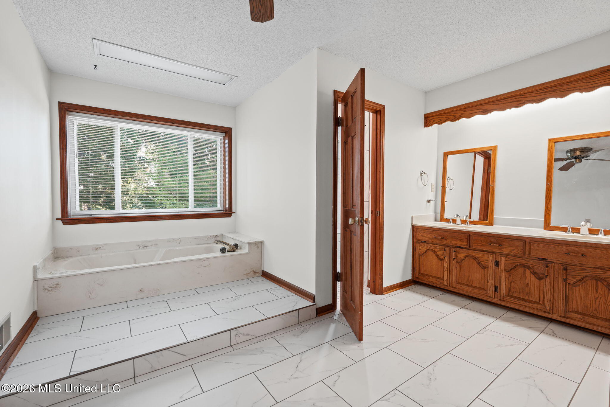 8825 Cypress Cove Property Photo 12