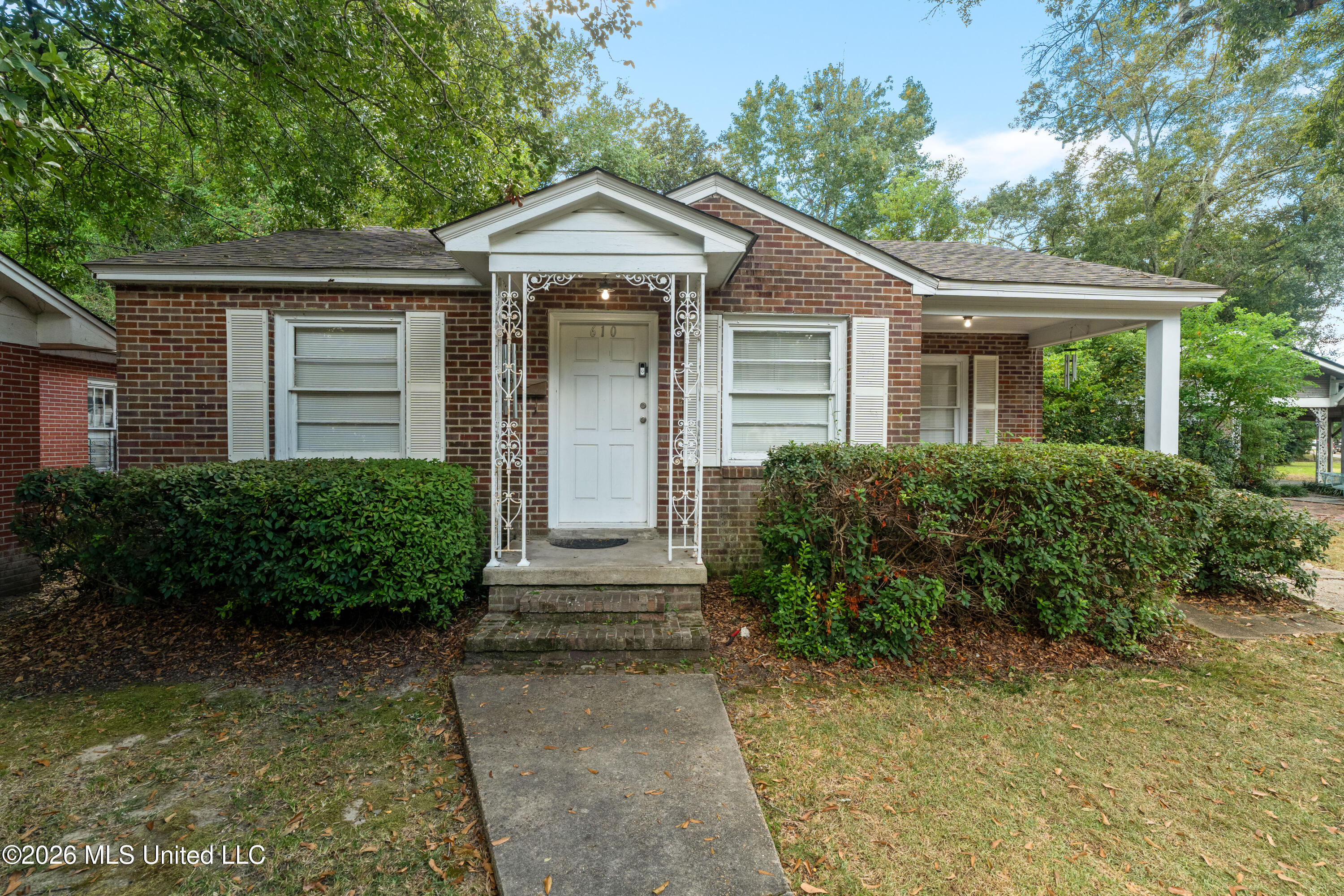 610 Mamie Street Property Photo 1