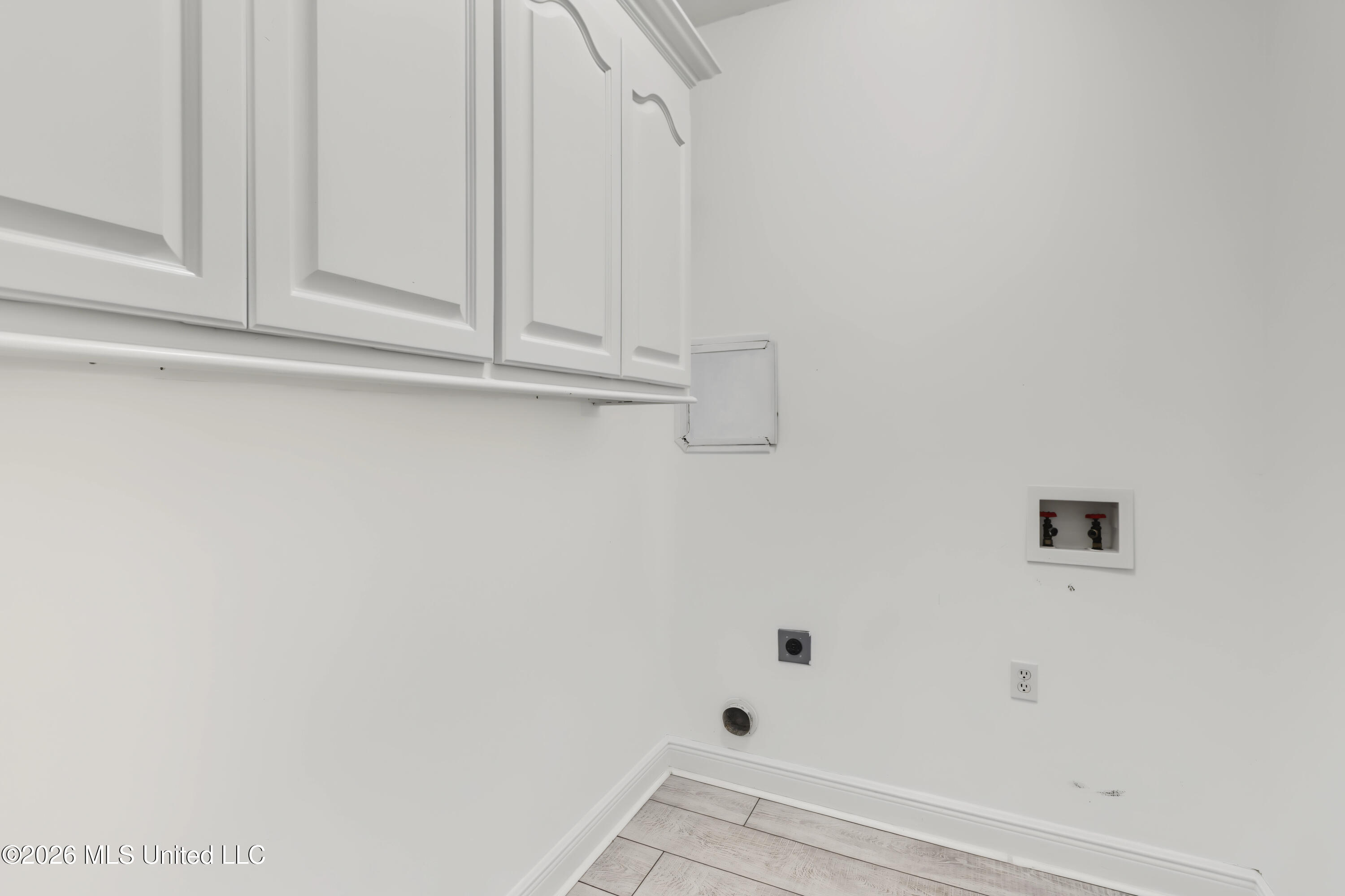 2500 Old Bay Road Property Photo 17