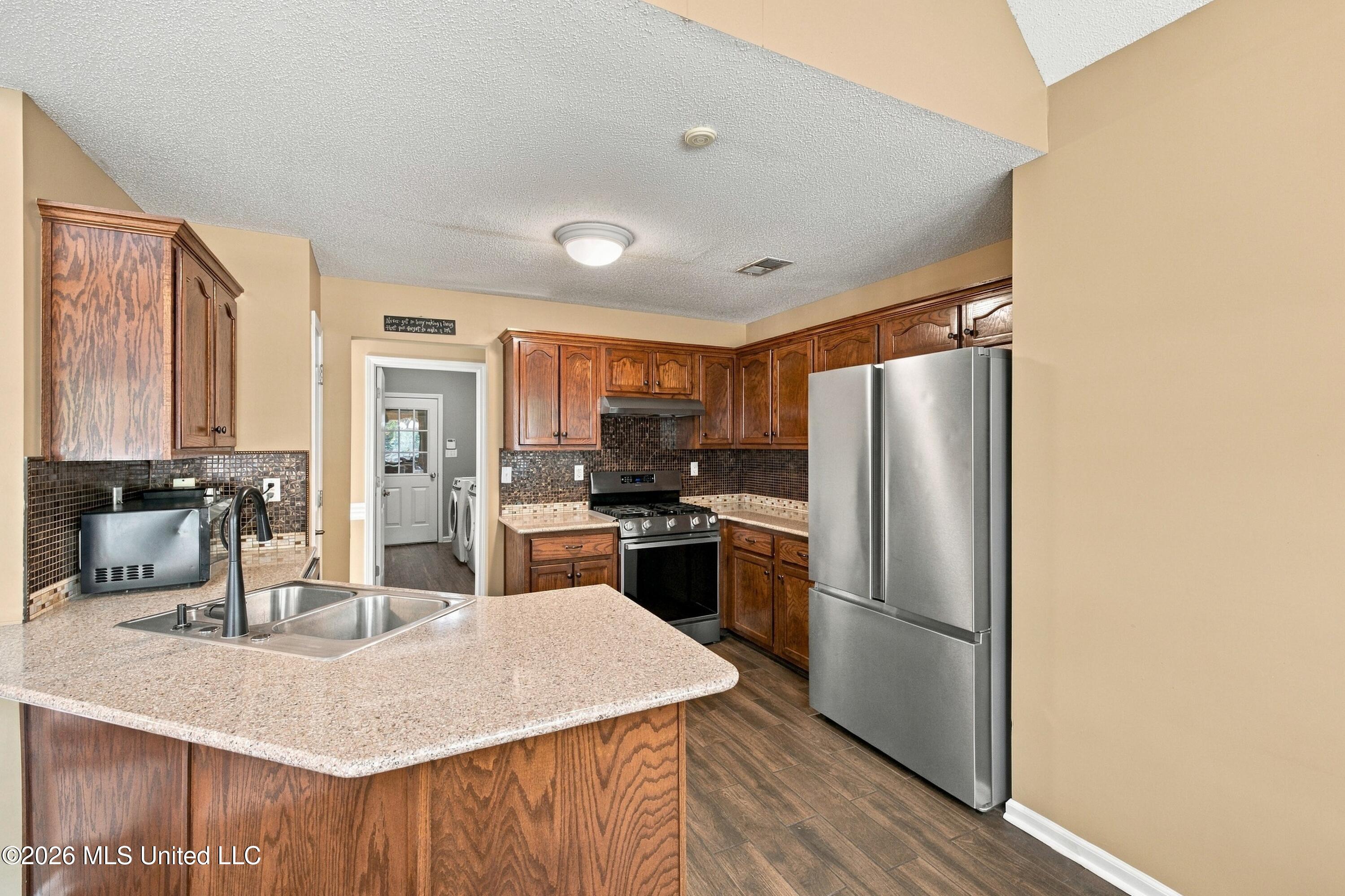 2580 Rasco Road Property Photo 9