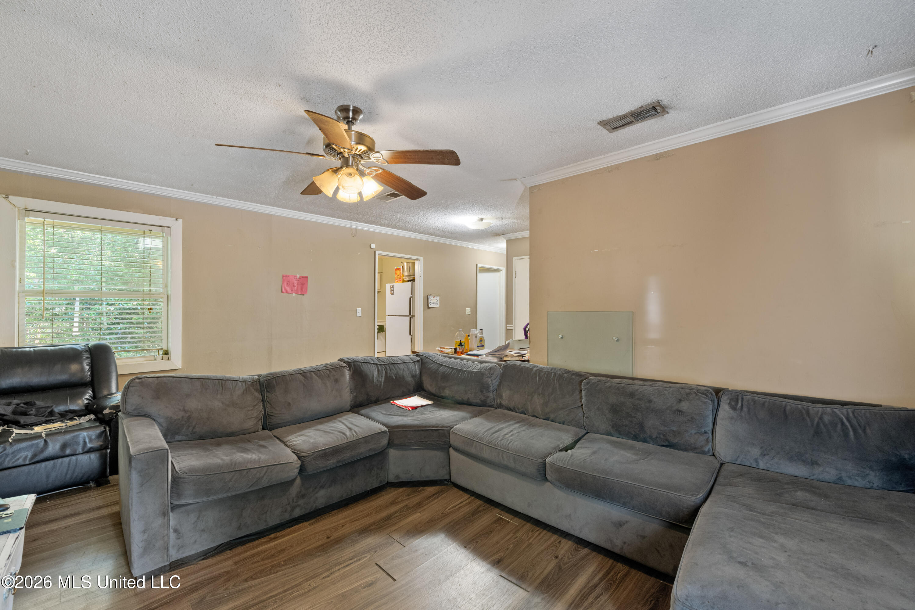 711 Myrtle Street Property Photo 5