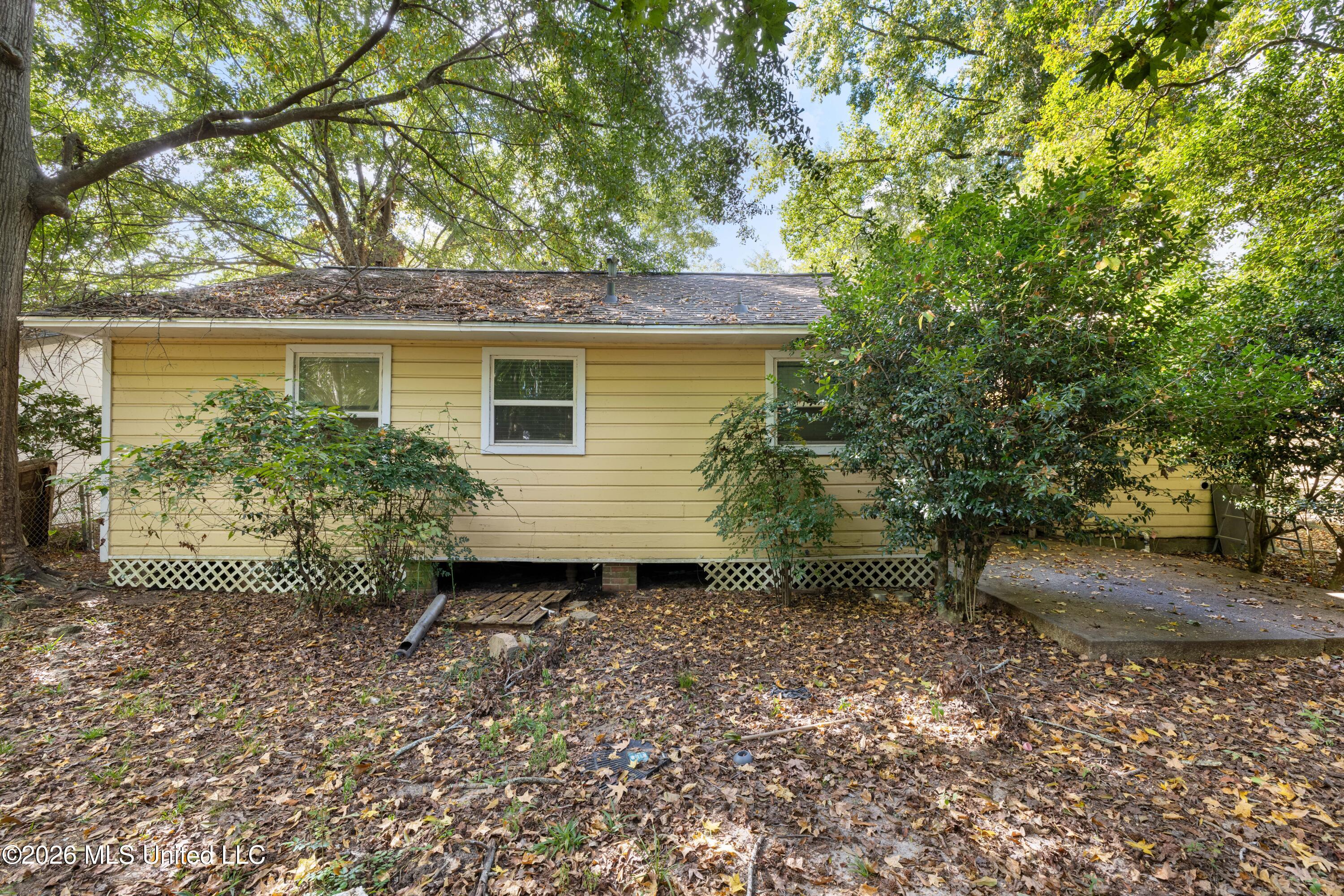 711 Myrtle Street Property Photo 7