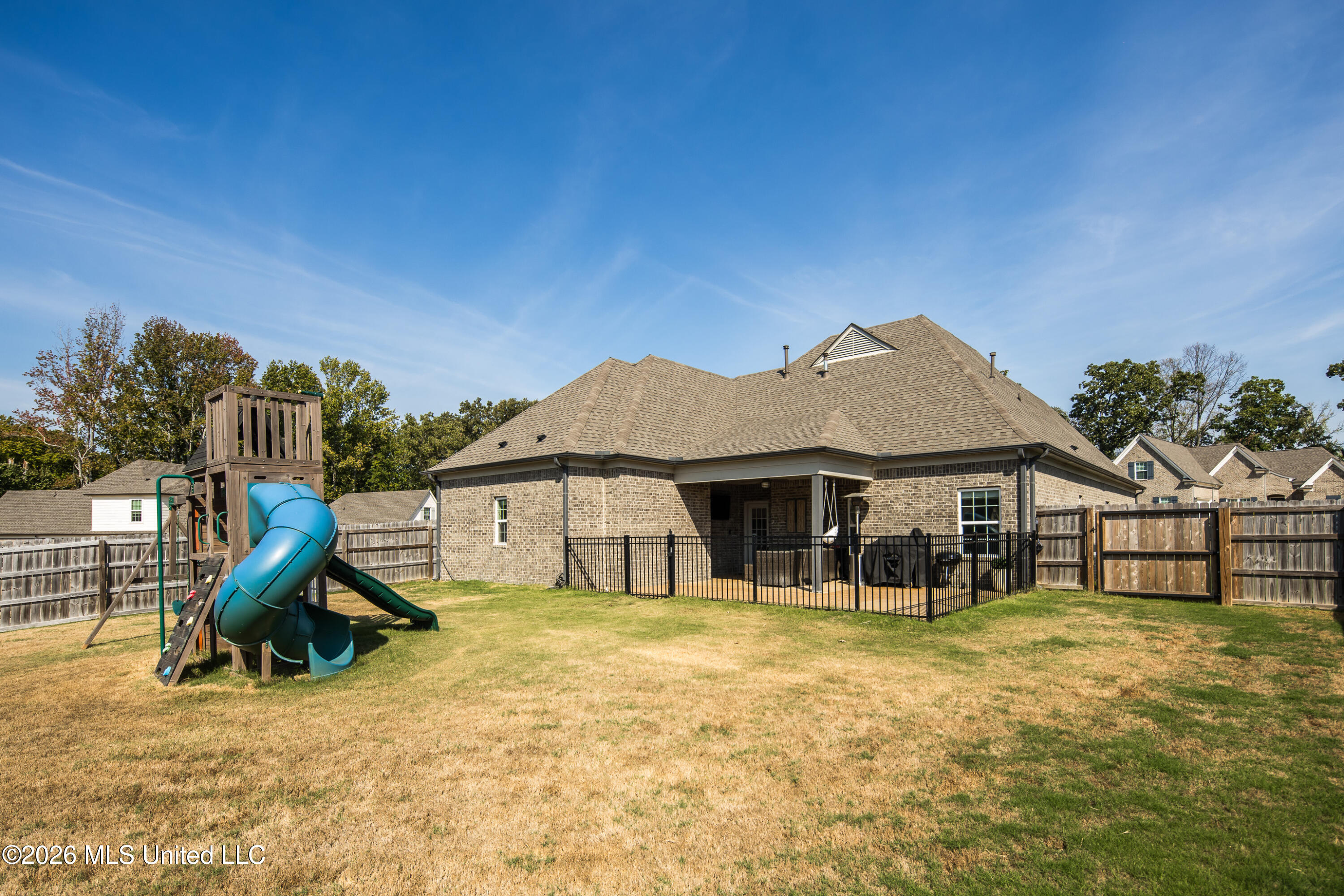 1060 Pettigrew Drive Property Photo 41