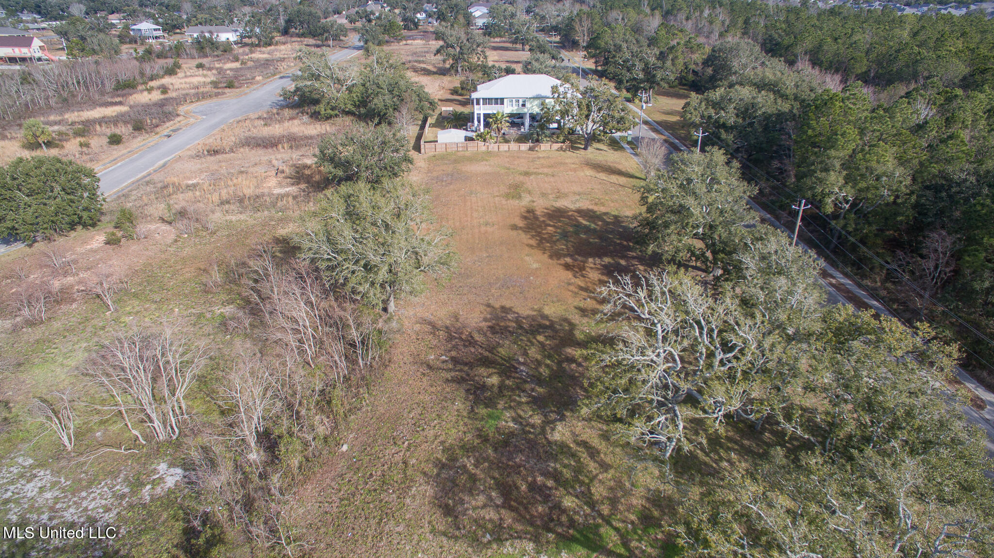 920 W Beach Boulevard Property Photo 5