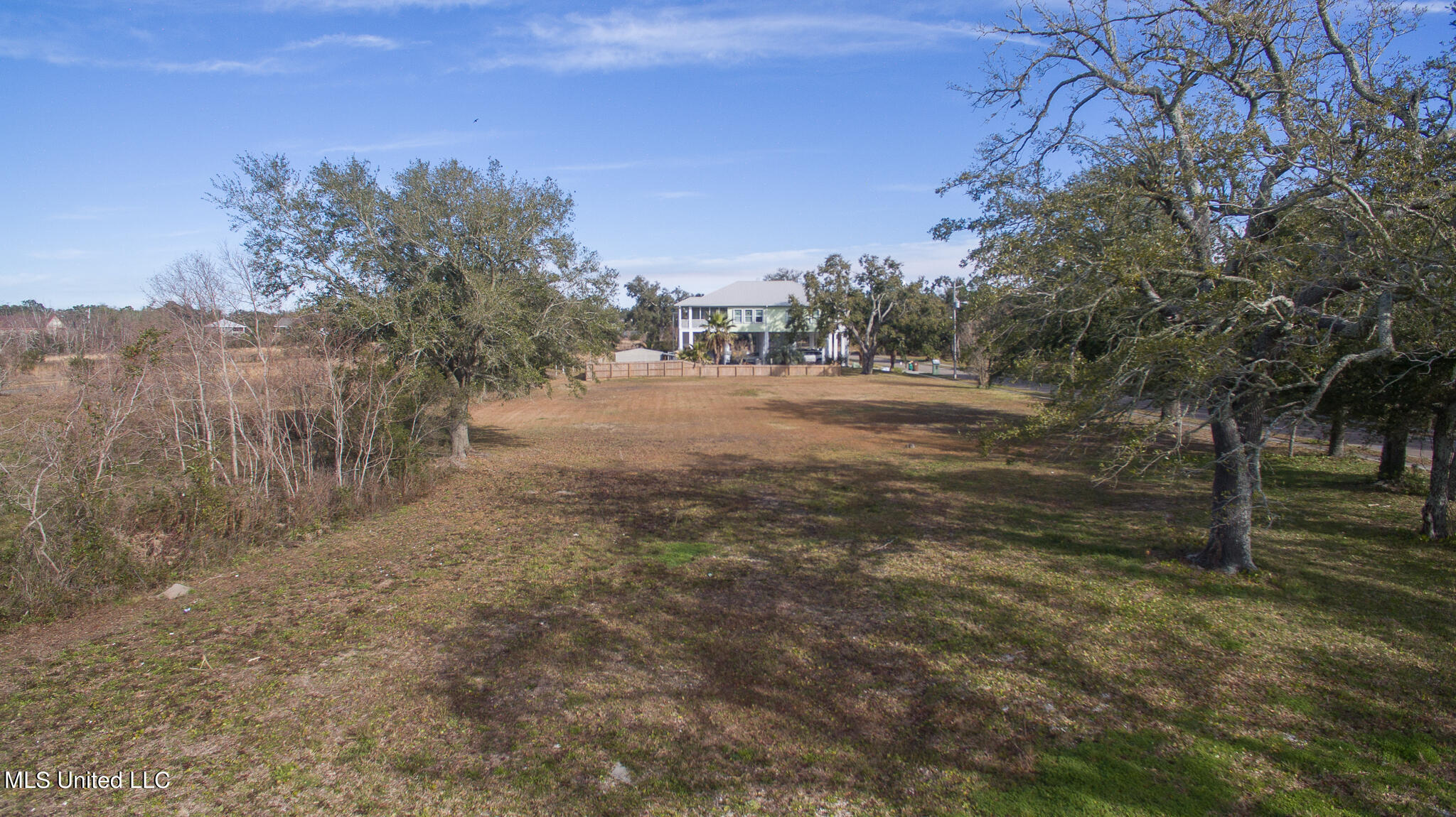 920 W Beach Boulevard Property Photo 6