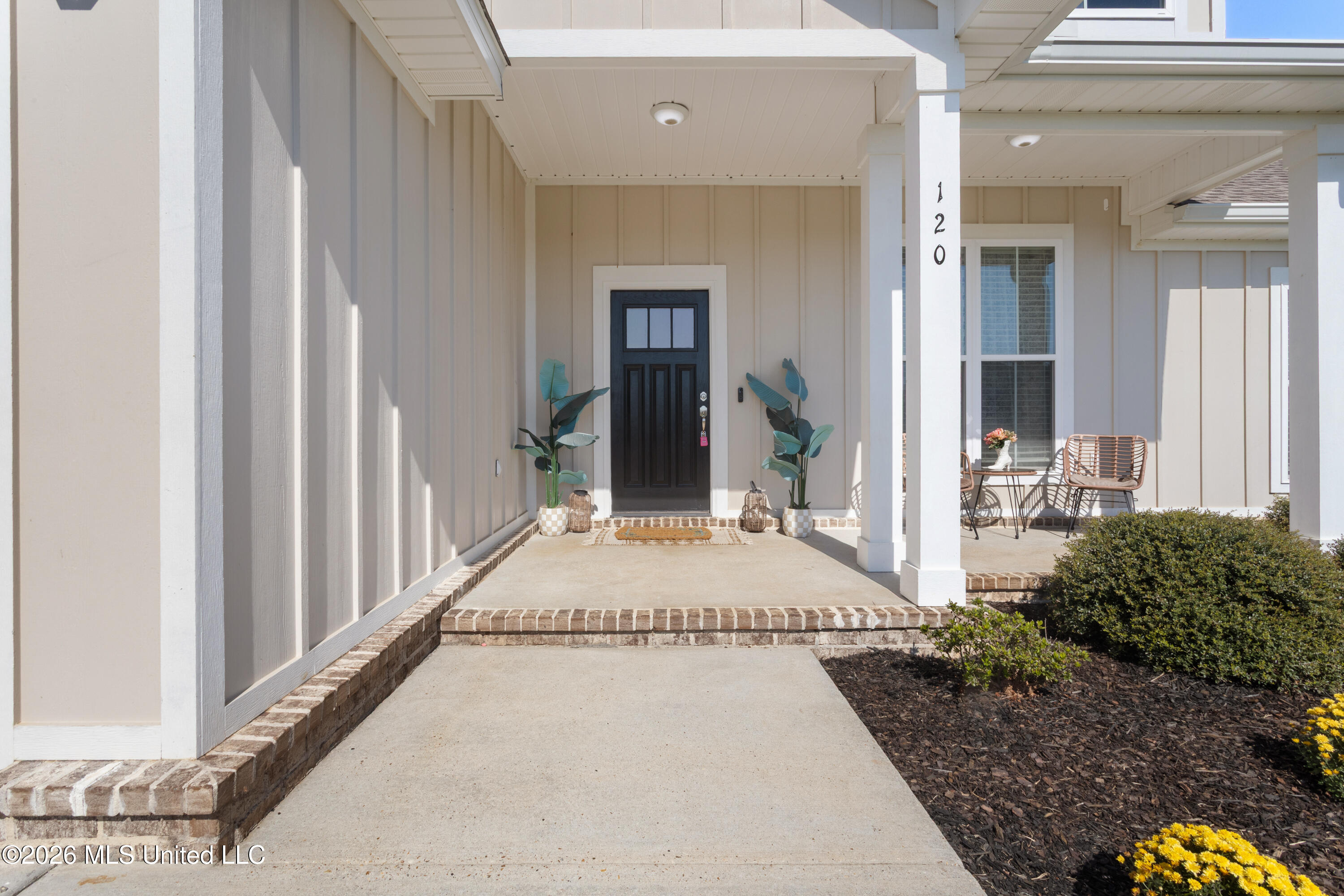 120 Magnolia Farms Drive Property Photo 6