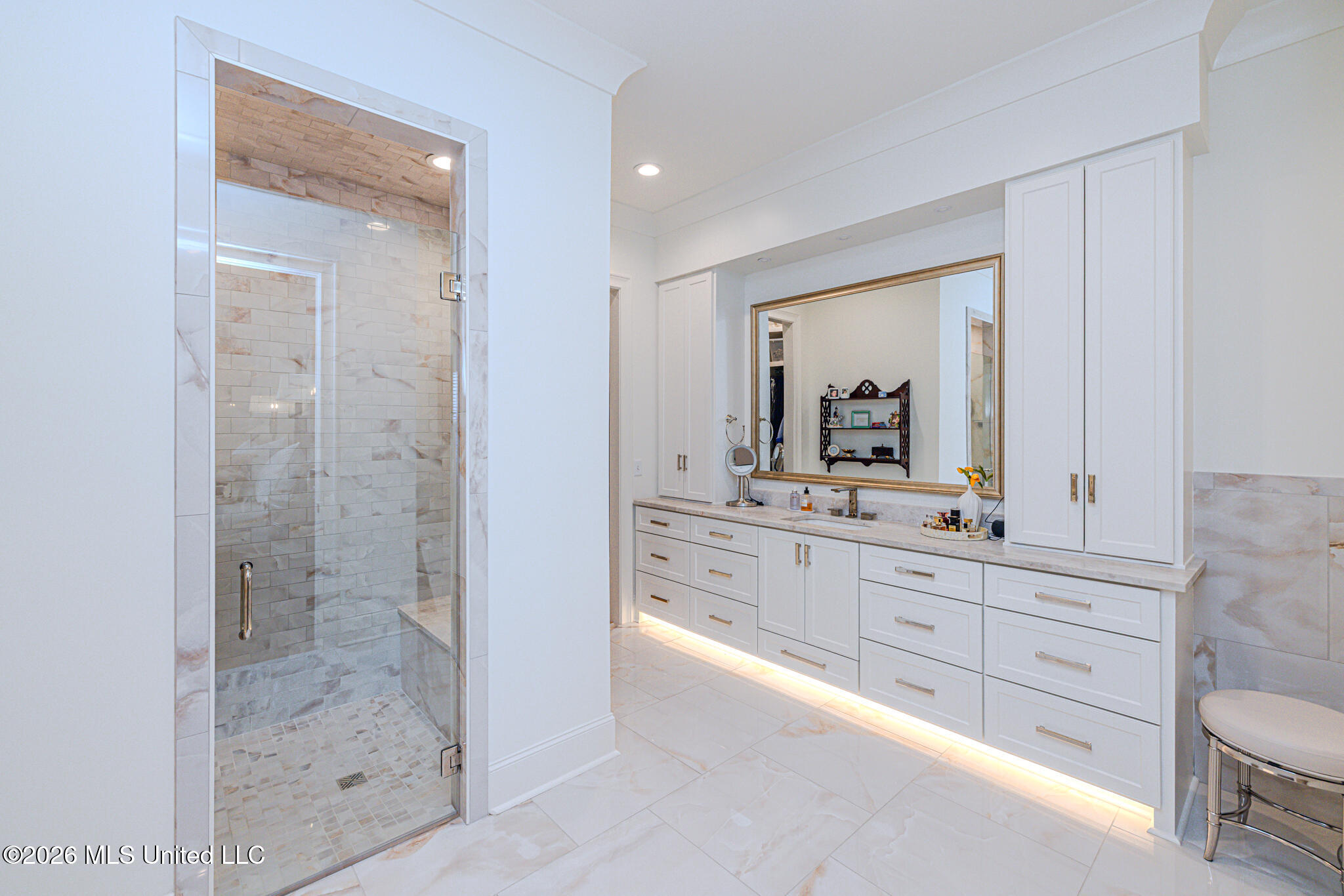 107 Bishop Point Property Photo 60