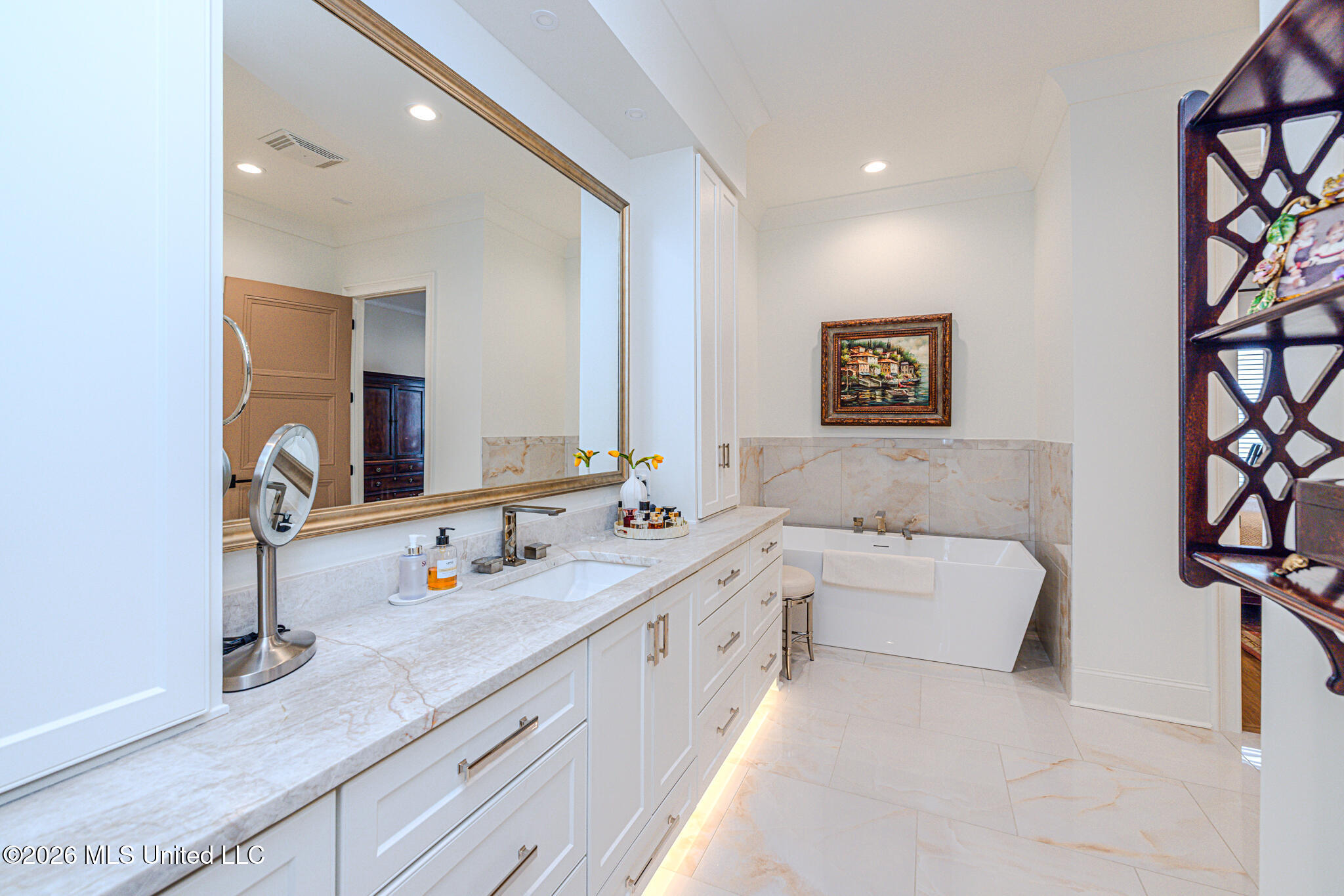 107 Bishop Point Property Photo 61