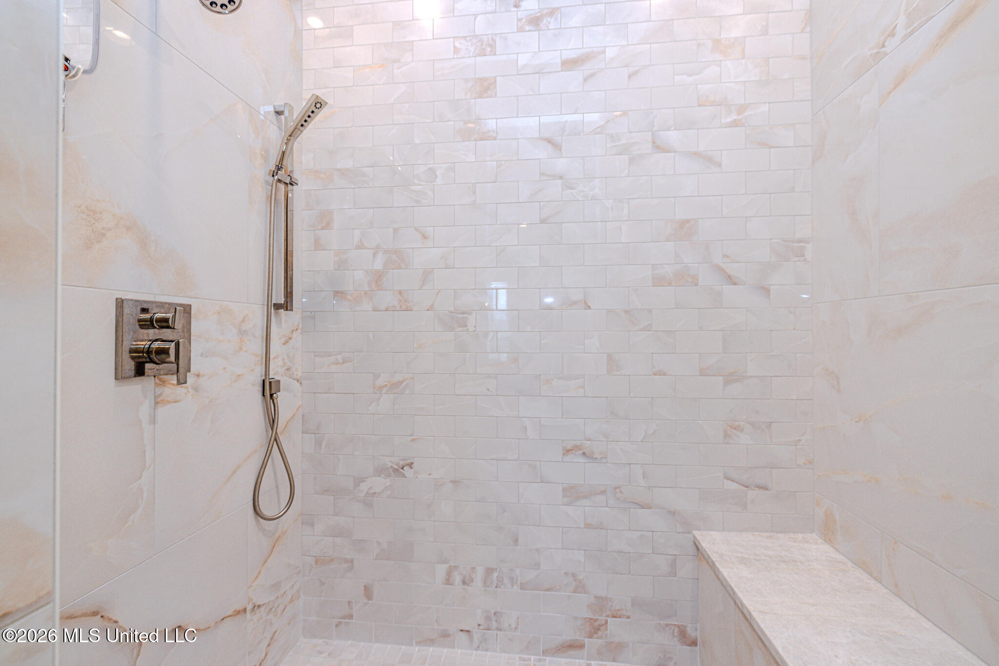 107 Bishop Point Property Photo 70