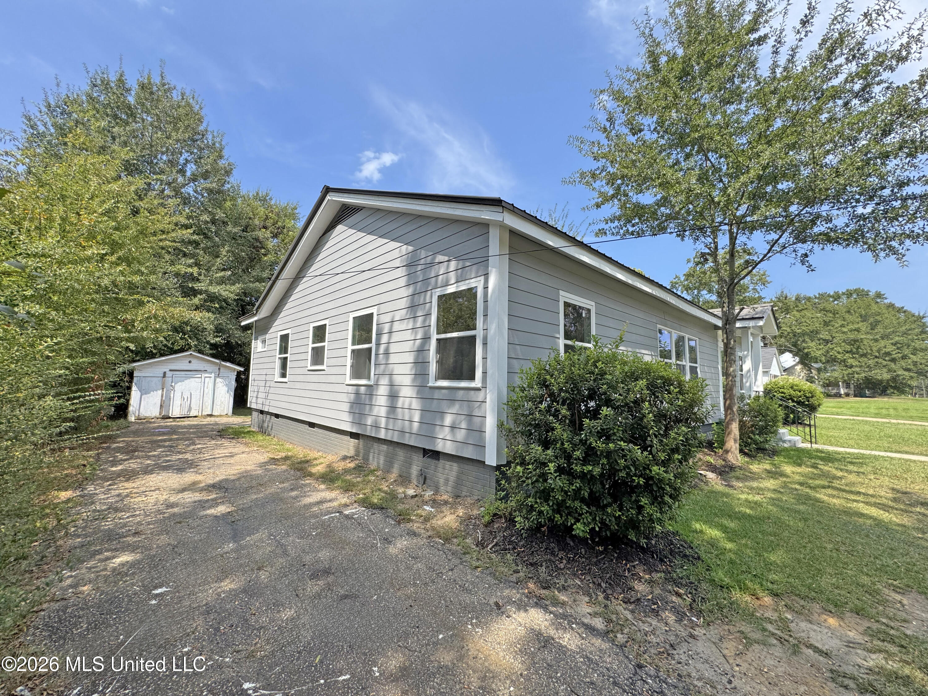 509 N Jackson Street Property Photo 4