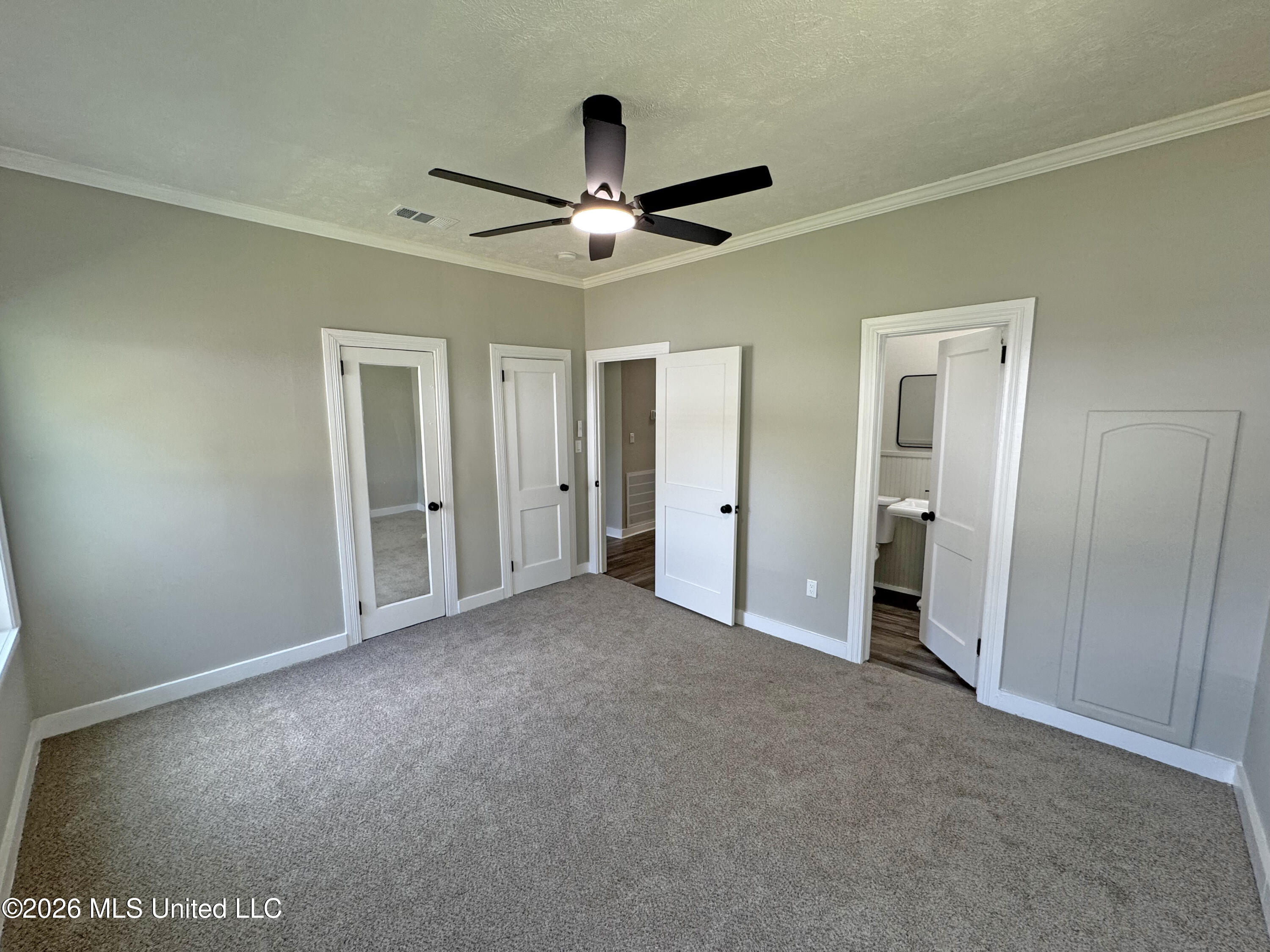 509 N Jackson Street Property Photo 16
