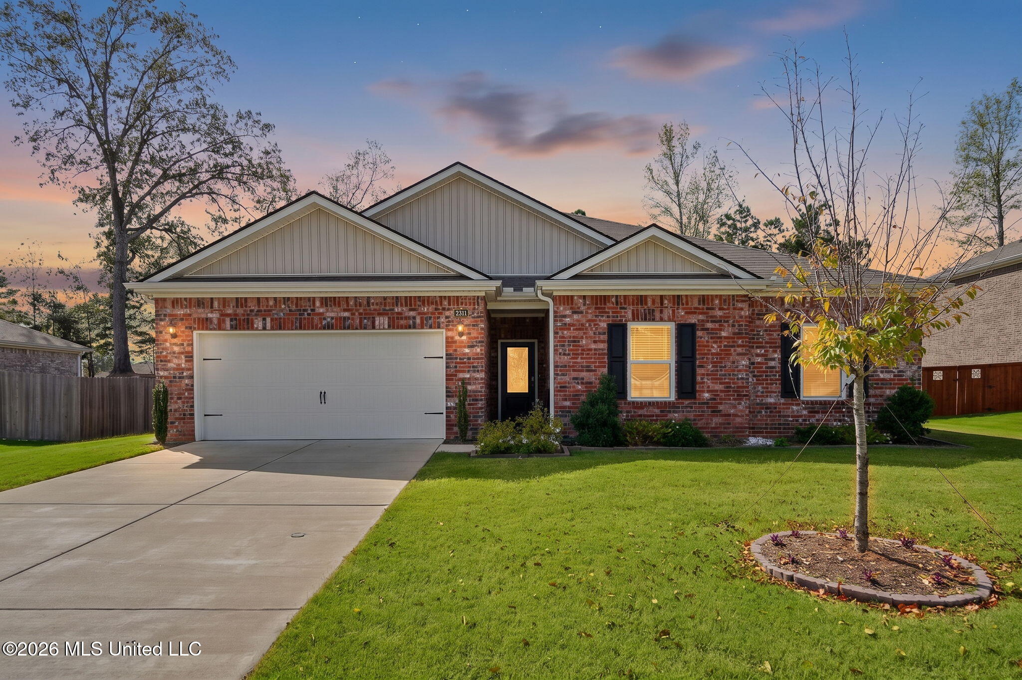 2377 Hyacinth Lane Property Photo 4