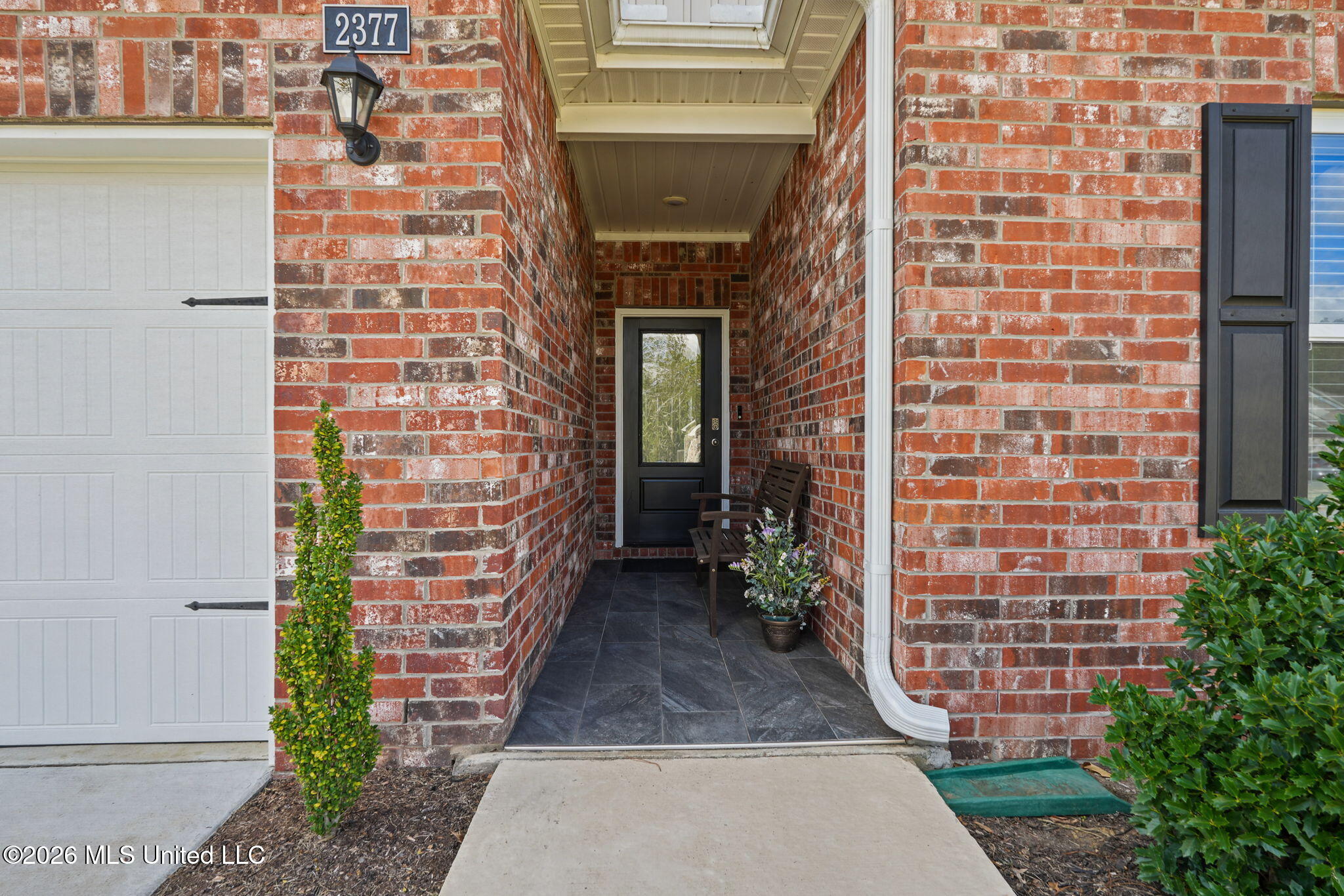 2377 Hyacinth Lane Property Photo 5