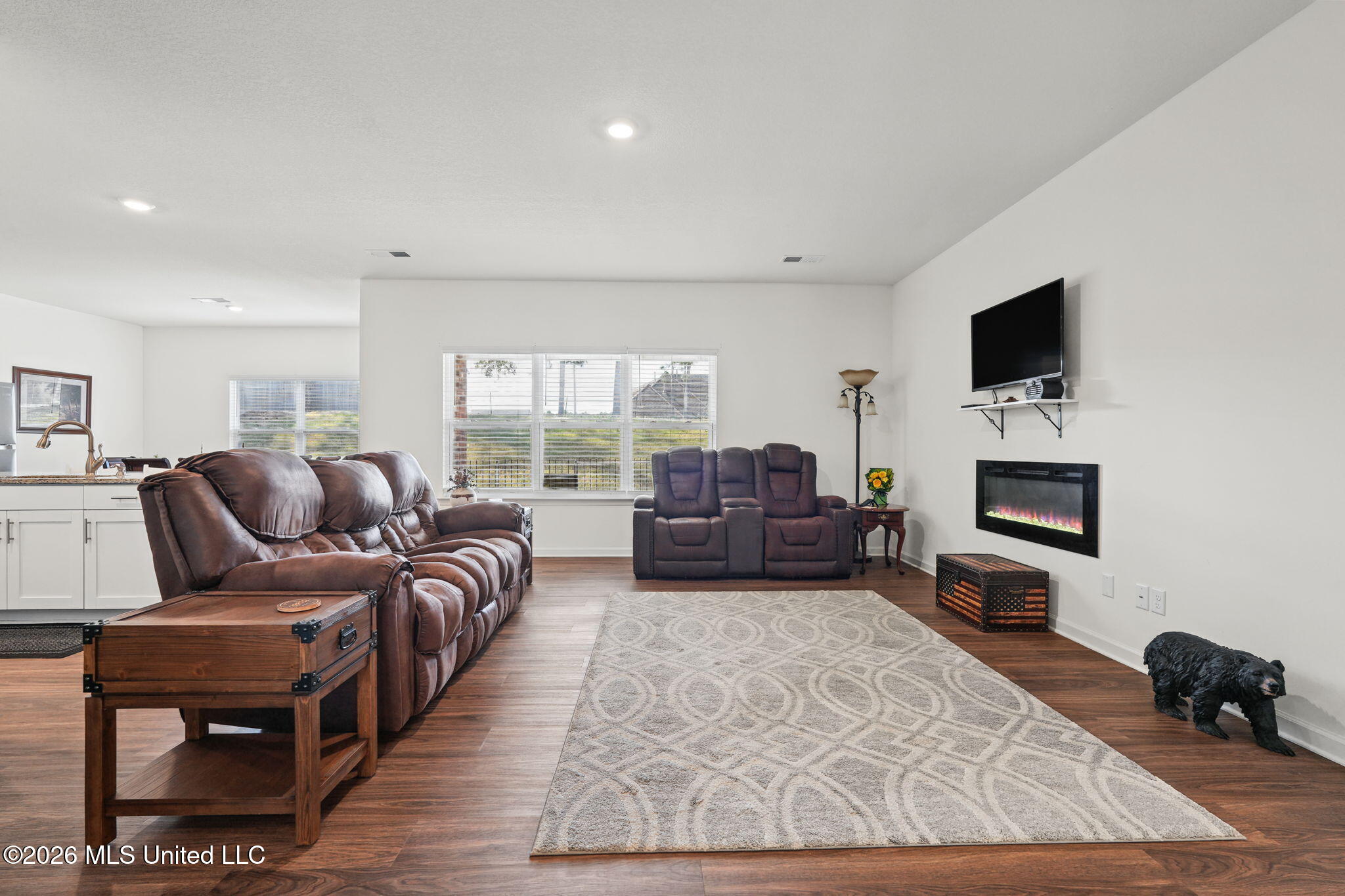 2377 Hyacinth Lane Property Photo 8
